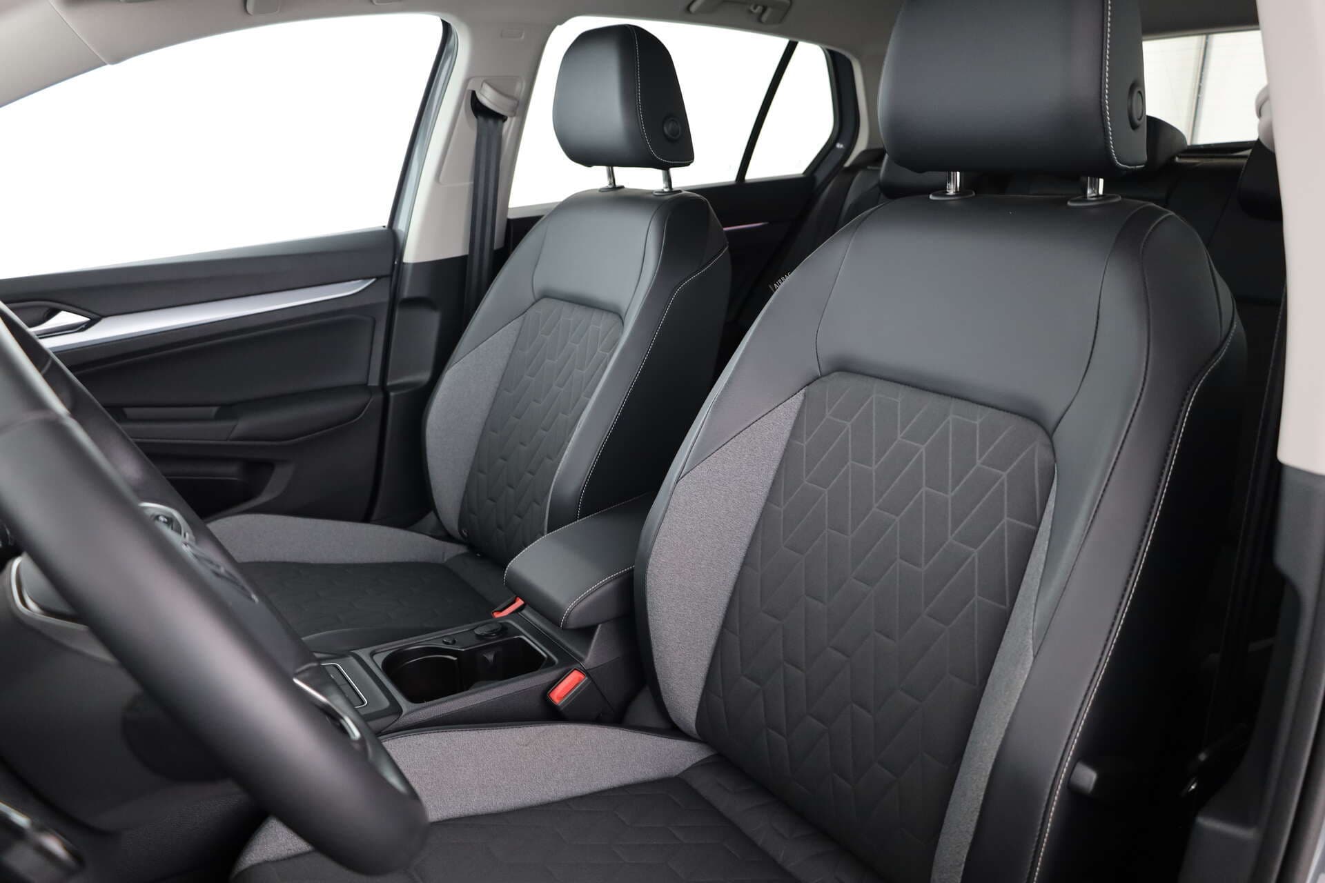 VOLKSWAGEN Golf, photo 10 sur 17