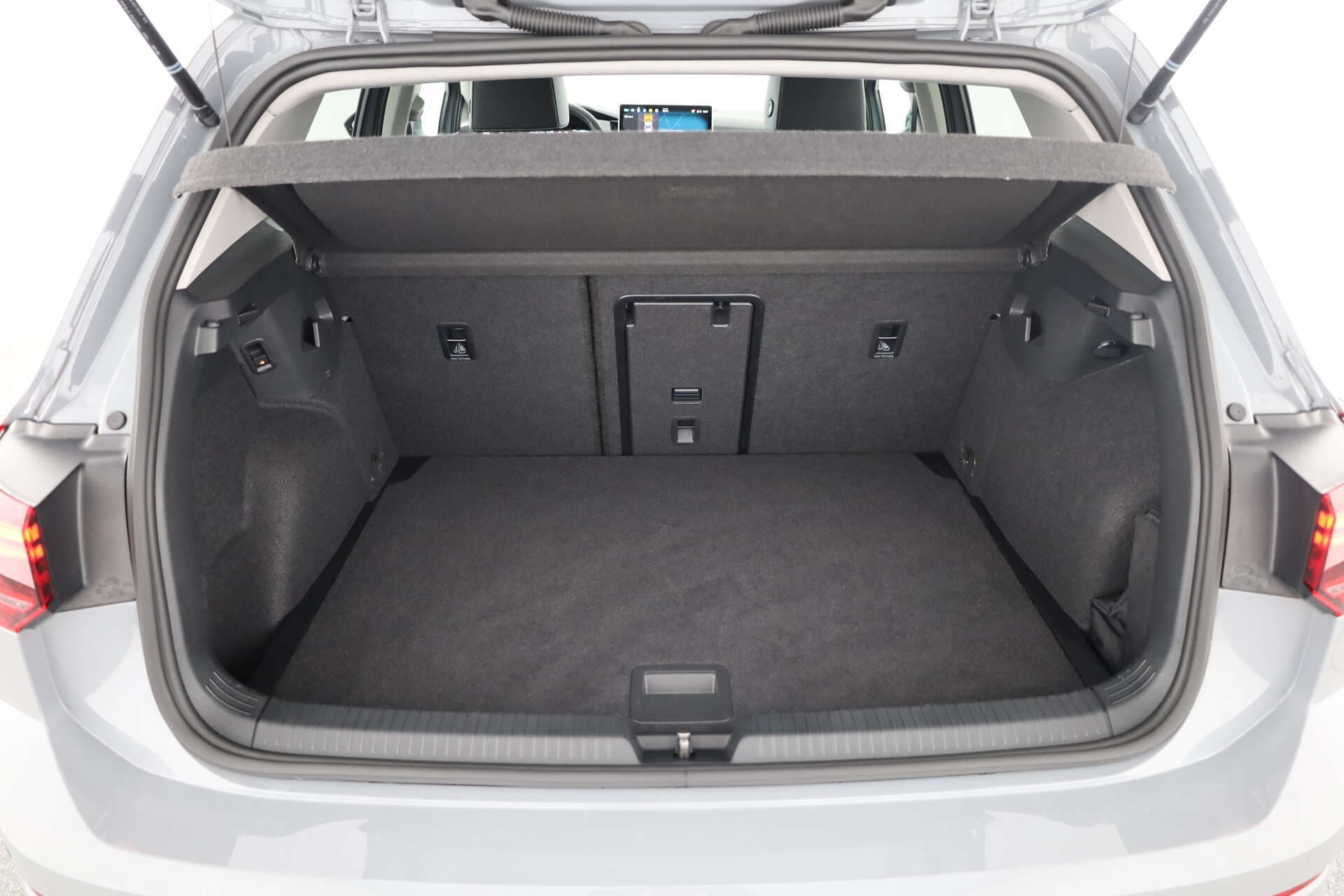 VOLKSWAGEN Golf, photo 13 sur 17