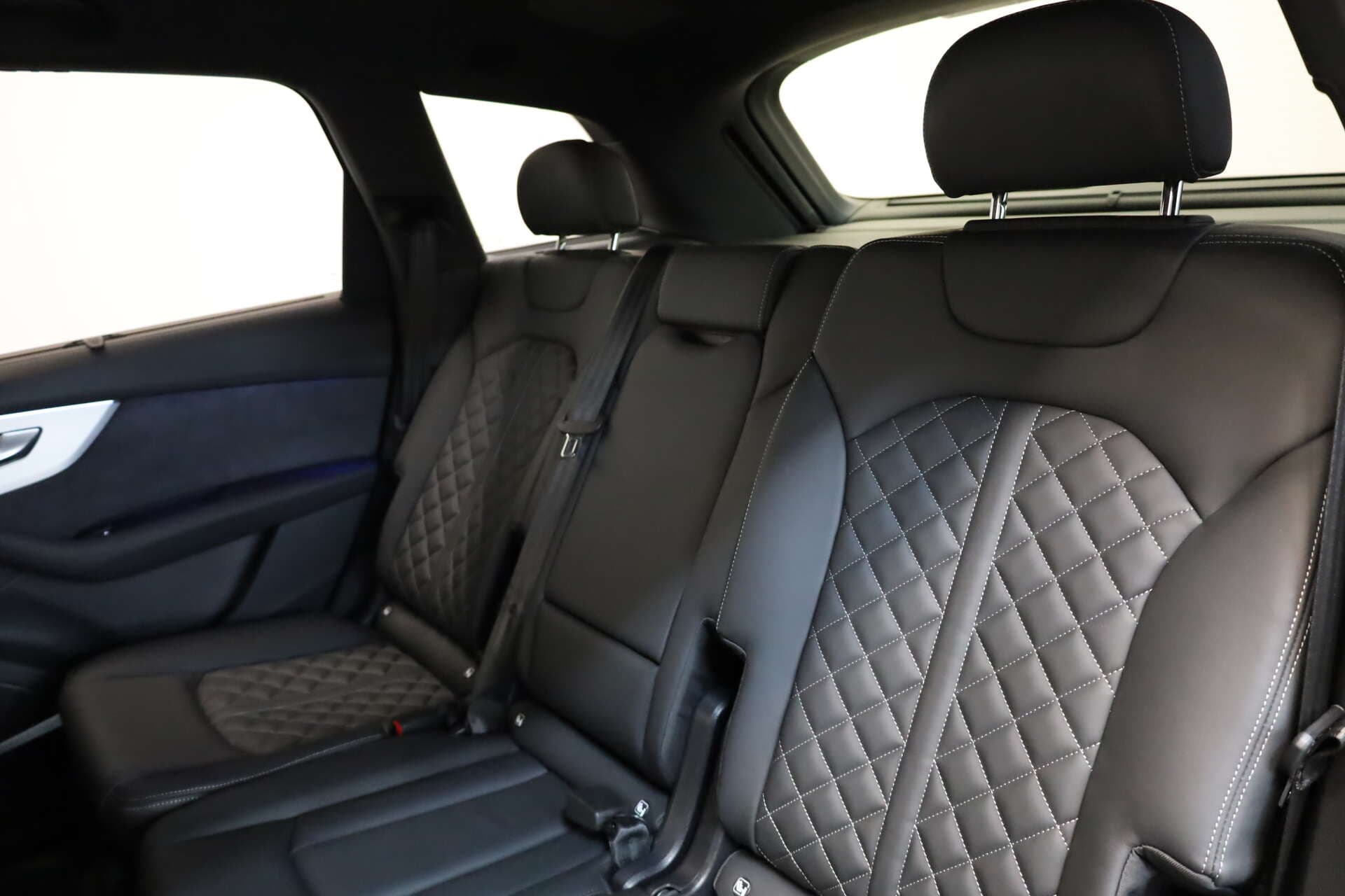AUDI Q7, photo 9 sur 17