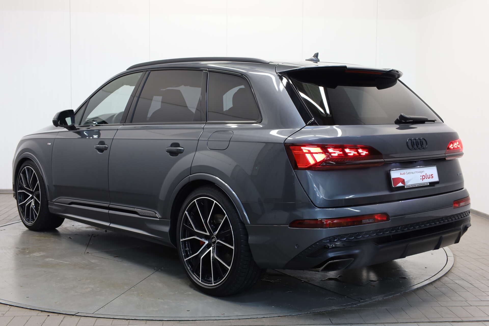 AUDI Q7, photo 2 sur 17