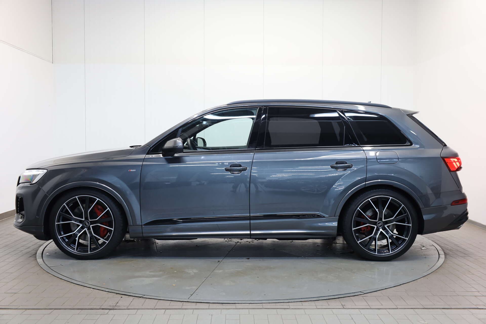 AUDI Q7, photo 3 sur 17