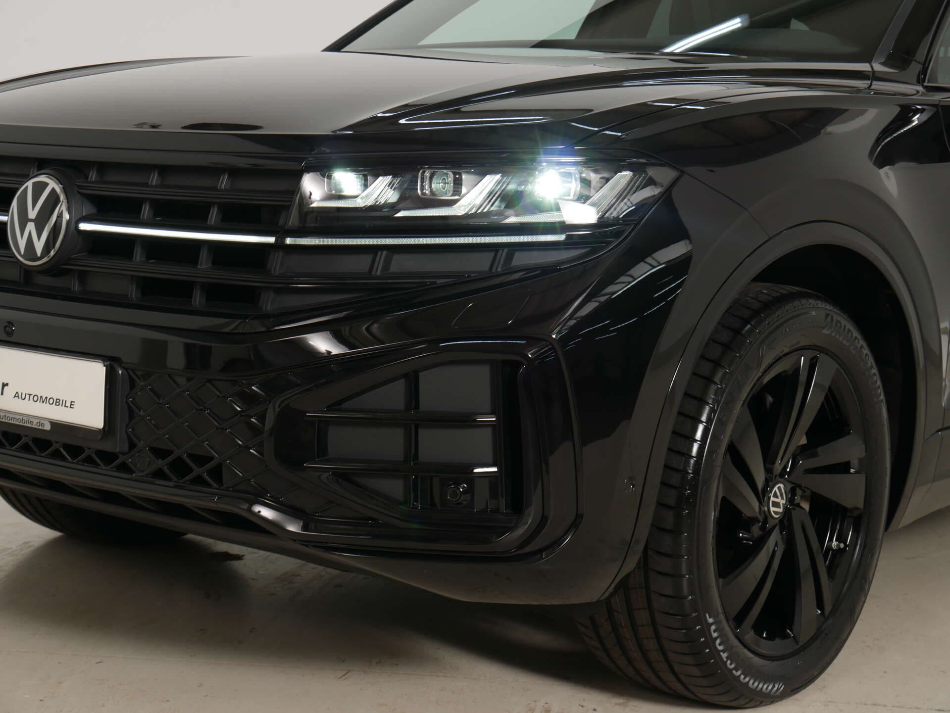 VOLKSWAGEN Touareg, photo 2 sur 17