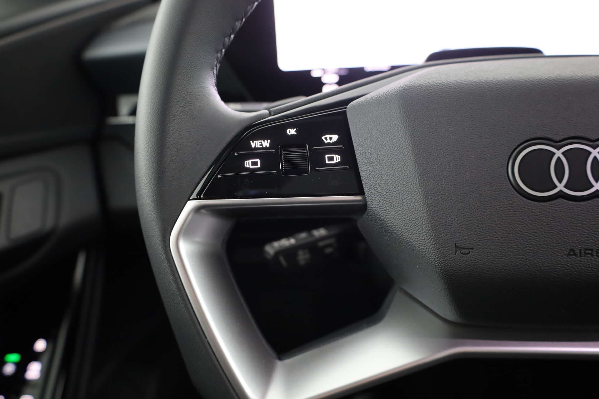 AUDI Q6 SUV, photo 13 sur 17