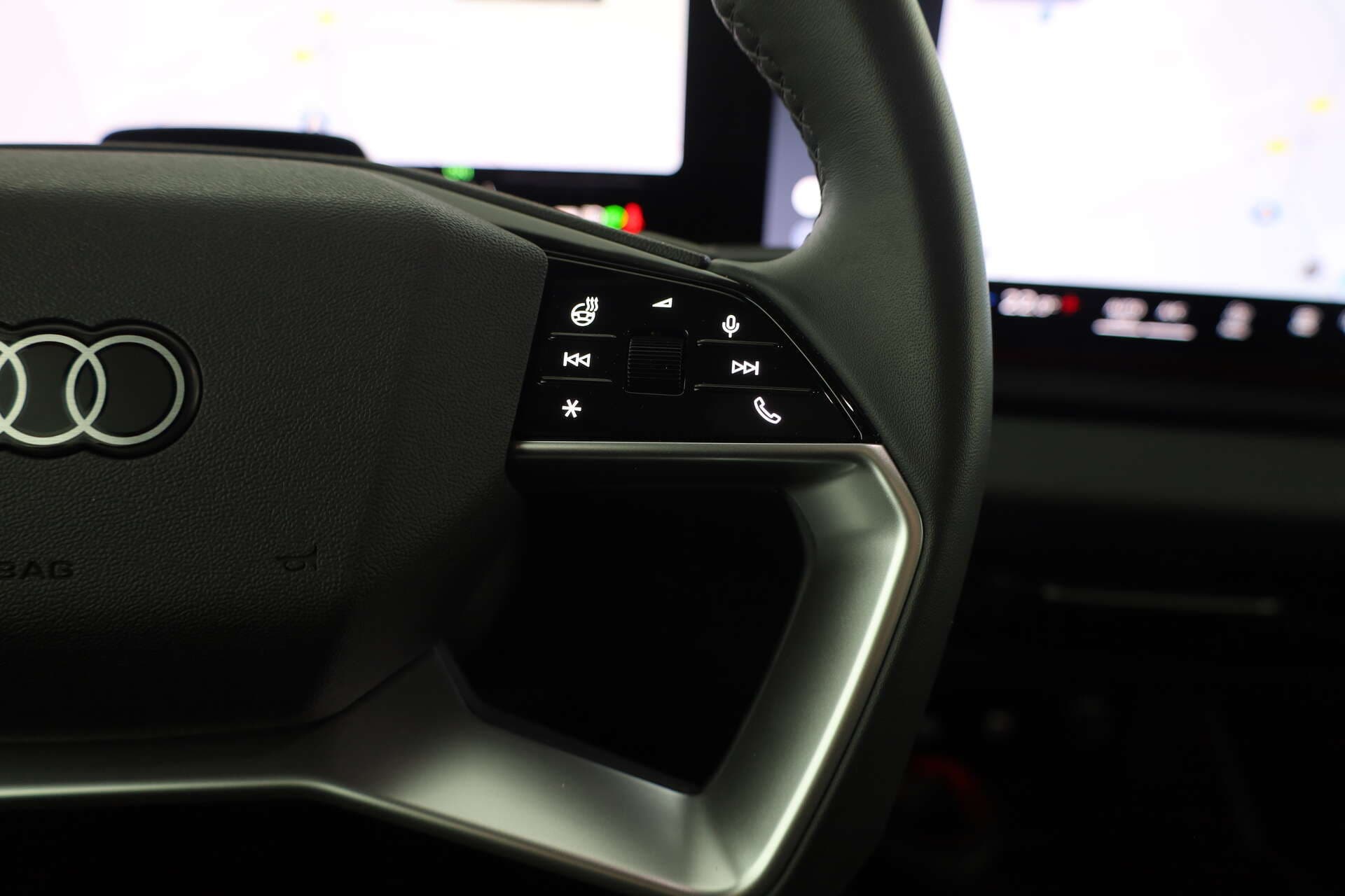 AUDI Q6 SUV, photo 14 sur 17