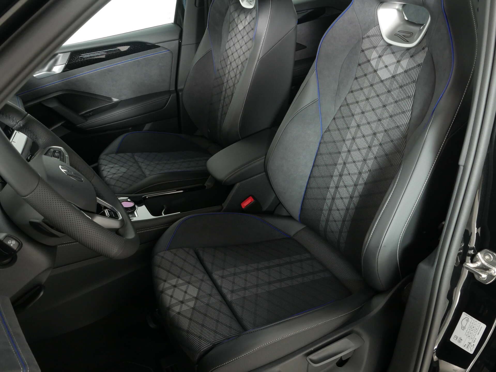VOLKSWAGEN Tiguan, photo 13 sur 17