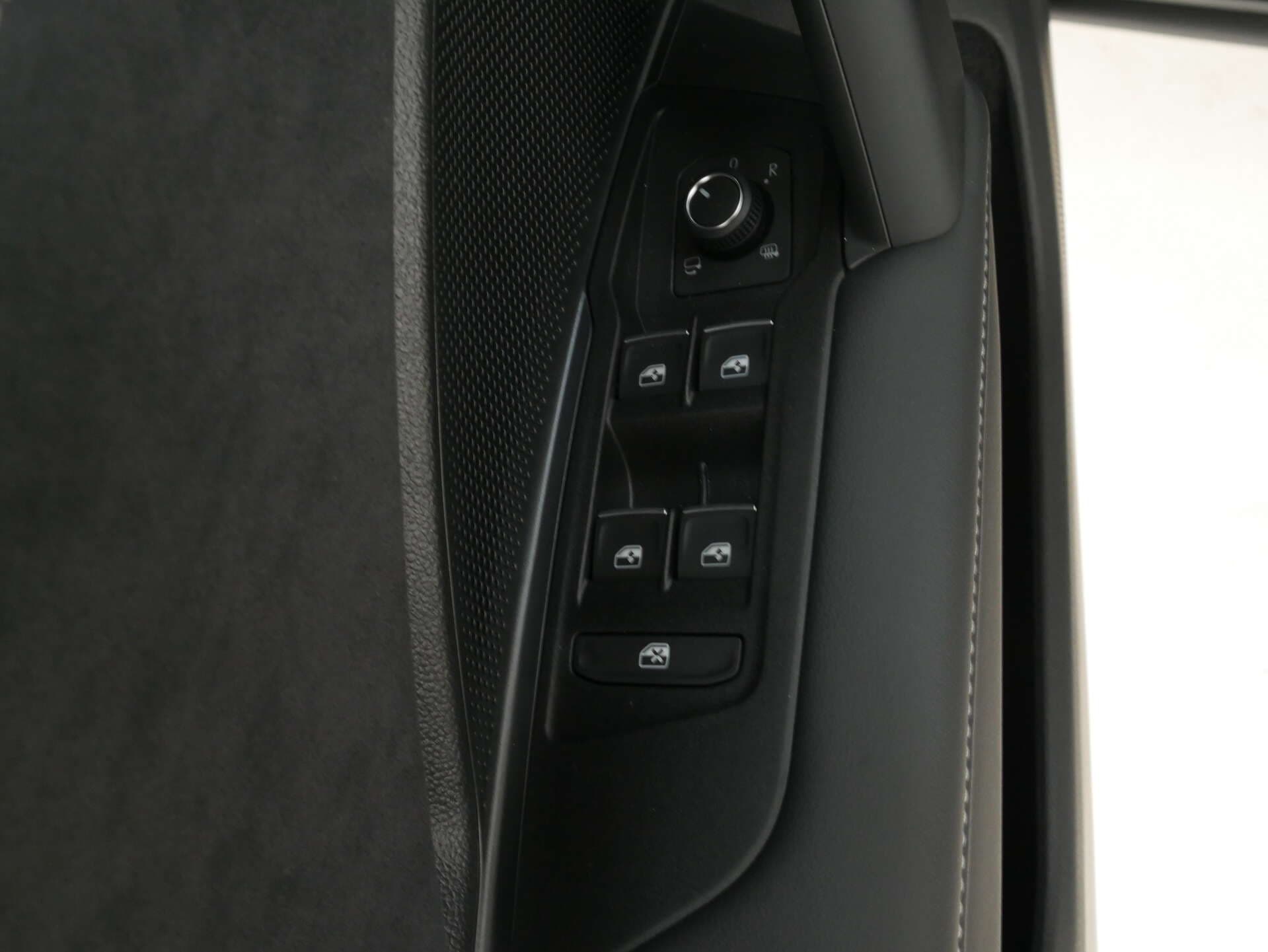 VOLKSWAGEN Tiguan, photo 15 sur 17