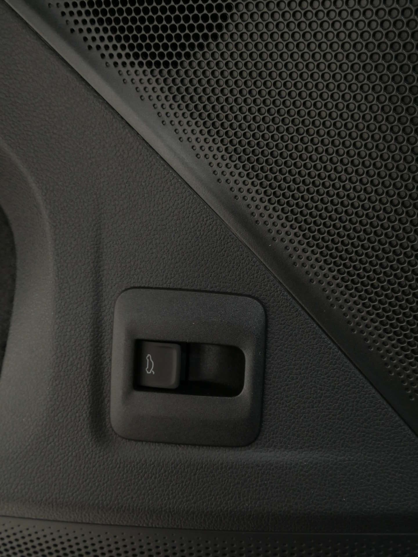 VOLKSWAGEN Tiguan, photo 16 sur 17
