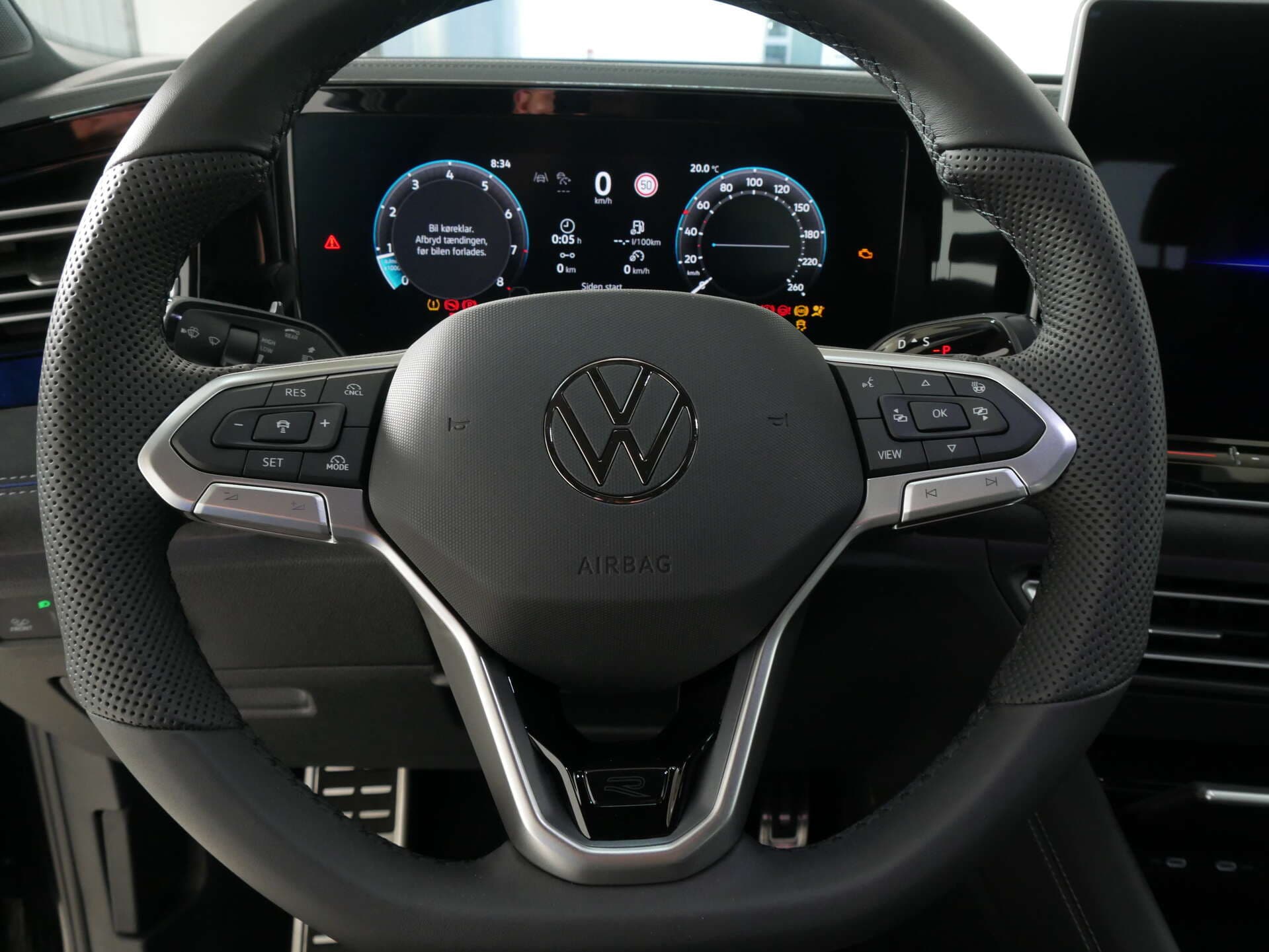 VOLKSWAGEN Tiguan, photo 8 sur 17