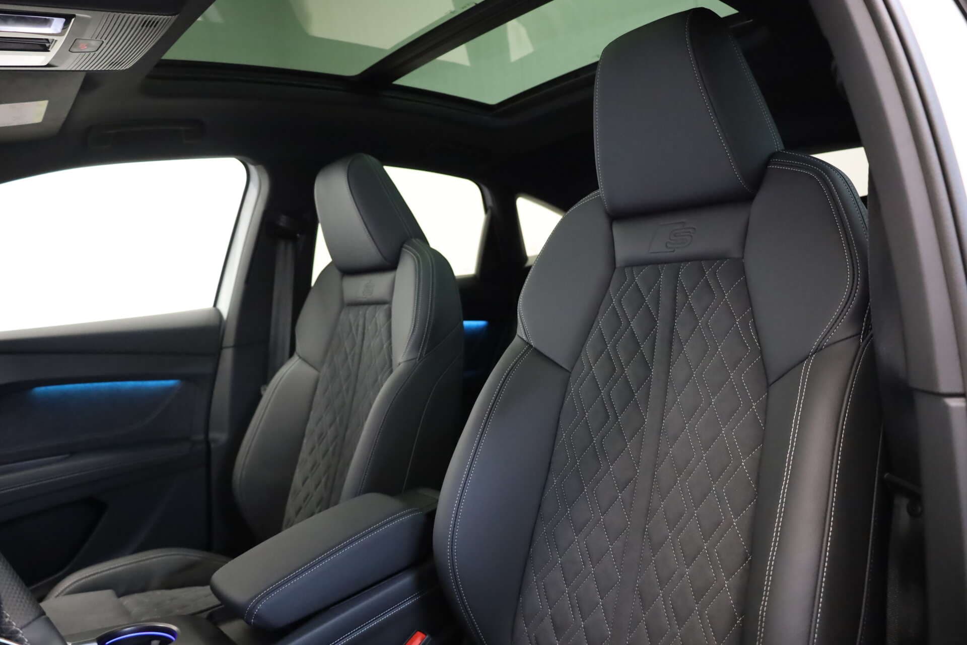 AUDI Q4 e-tron Sportback, photo 9 sur 17