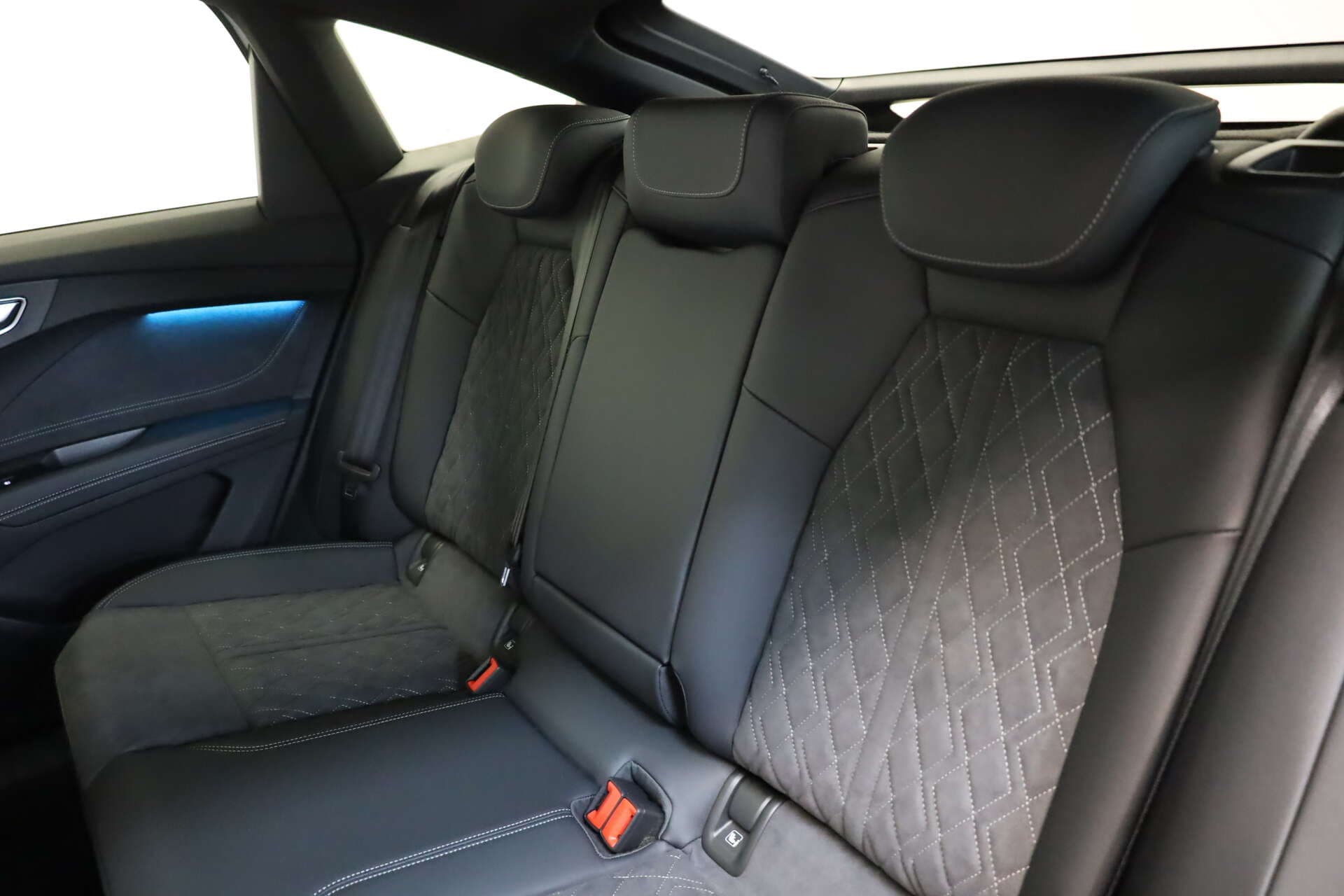 AUDI Q4 e-tron Sportback, photo 10 sur 17