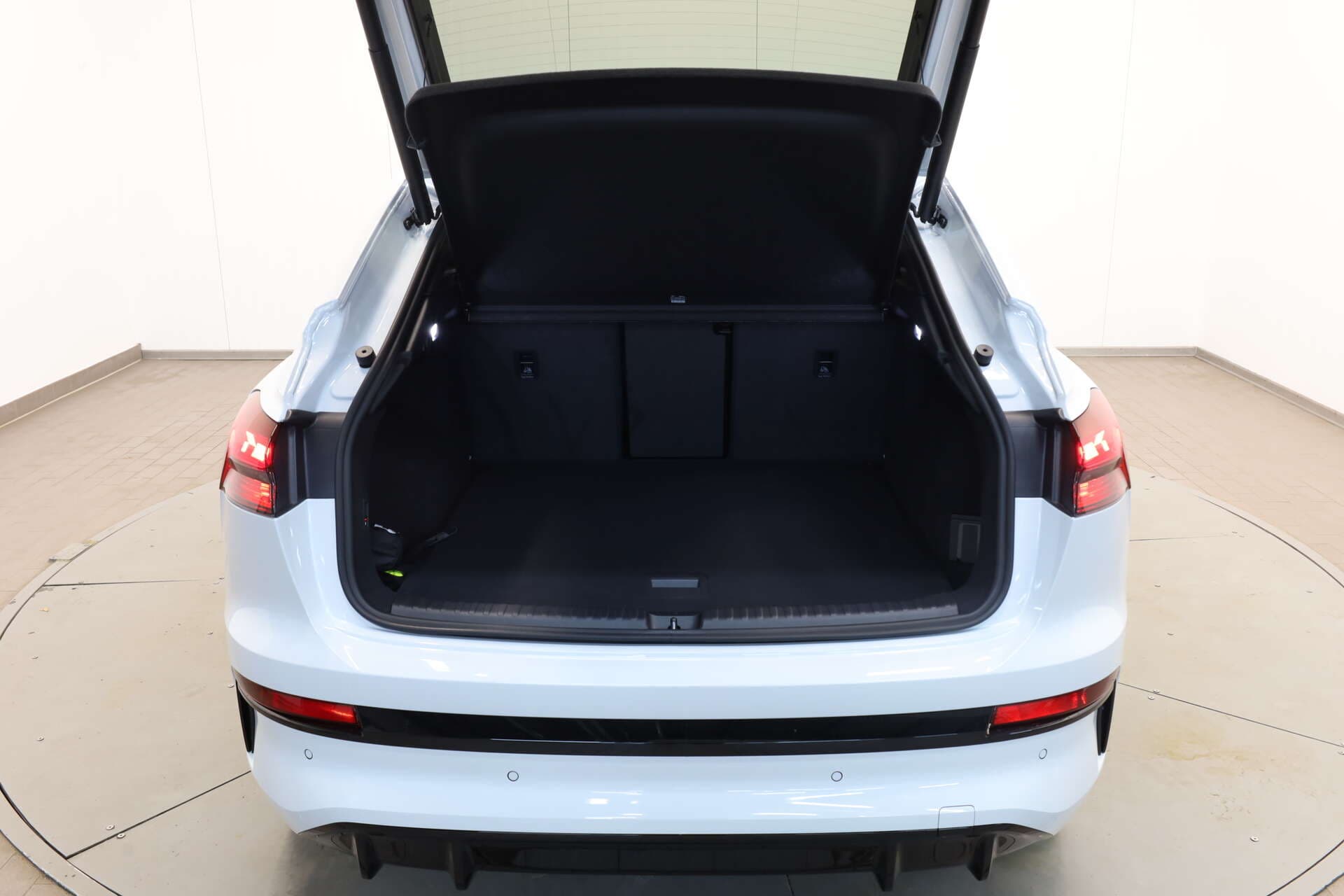 AUDI Q4 e-tron Sportback, photo 11 sur 17
