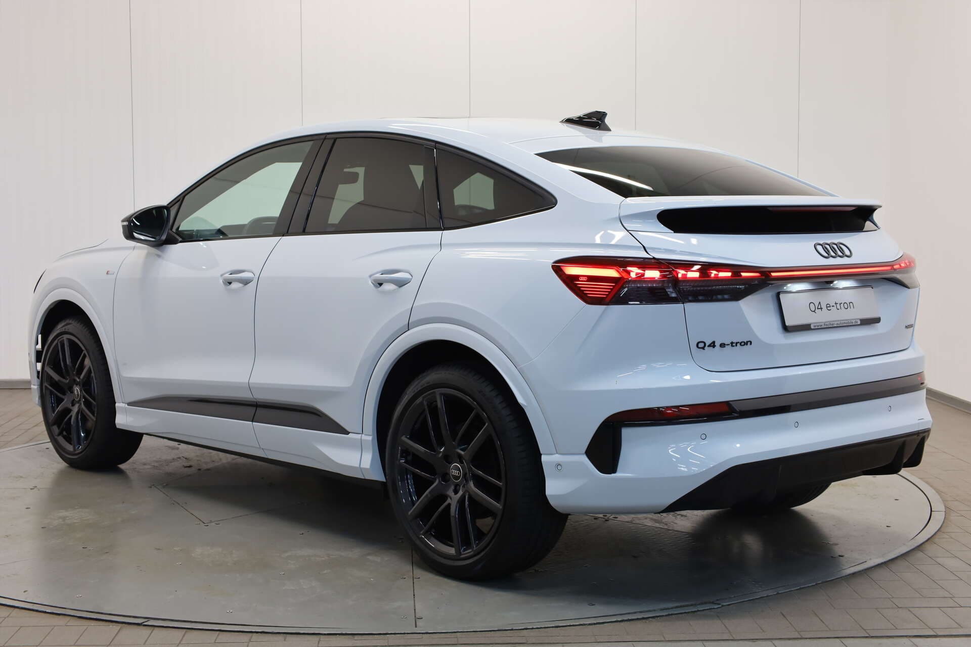 AUDI Q4 e-tron Sportback, photo 3 sur 17
