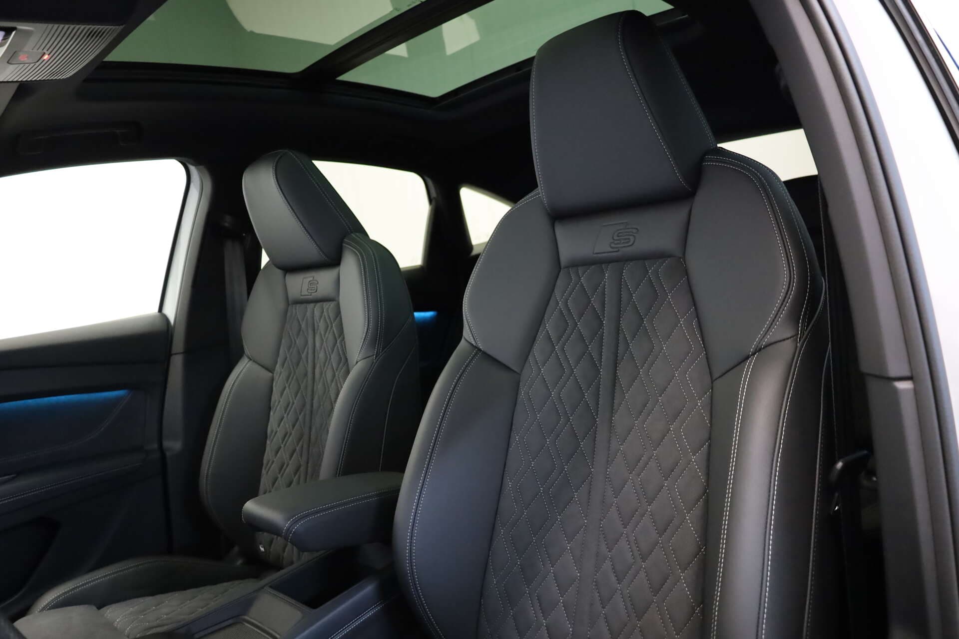 AUDI Q4 e-tron Sportback, photo 9 sur 17
