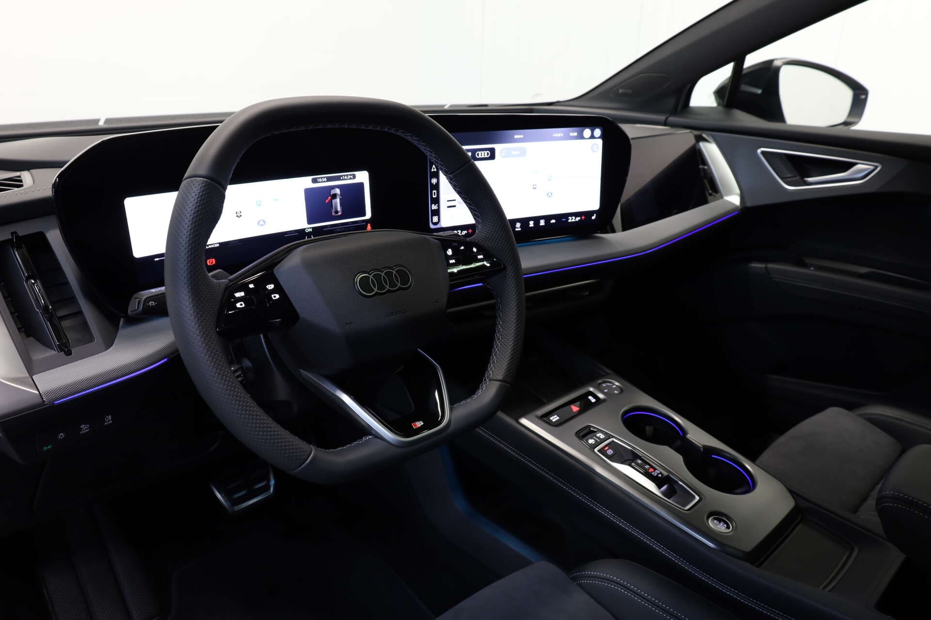 AUDI Q4 e-tron Sportback, photo 8 sur 17