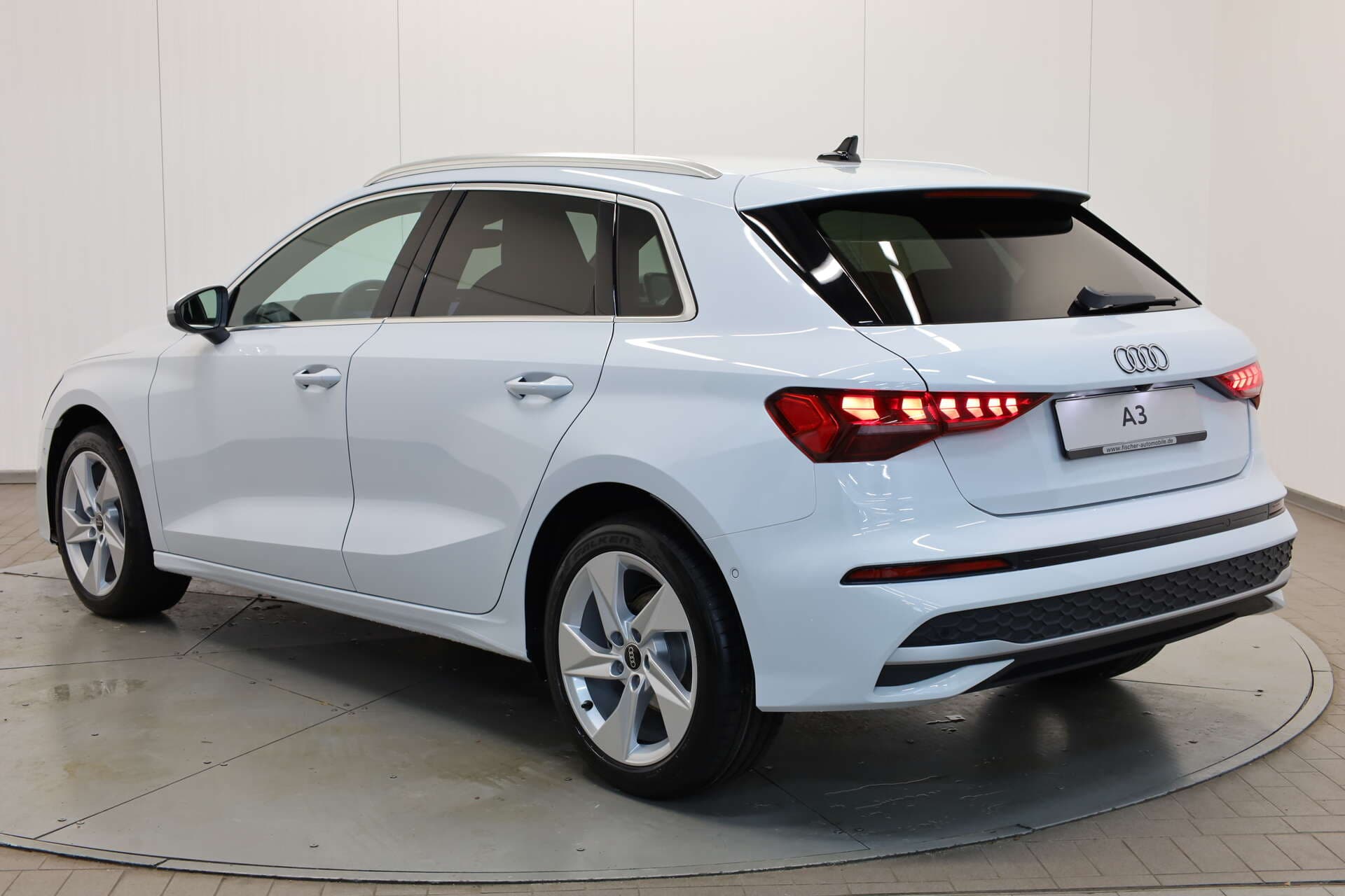 AUDI A3 Sportback, photo 3 sur 17