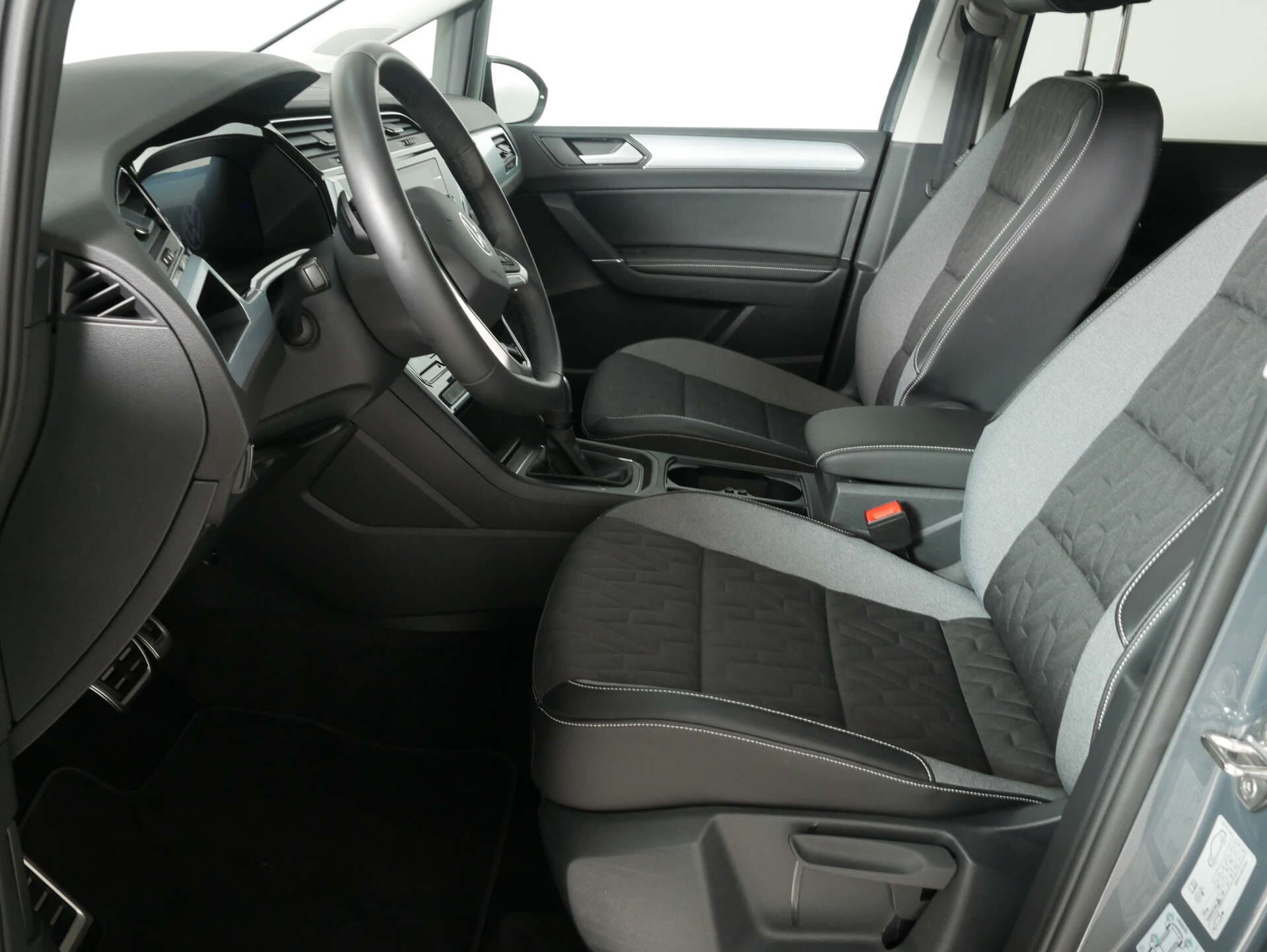 VOLKSWAGEN Touran, photo 12 sur 17