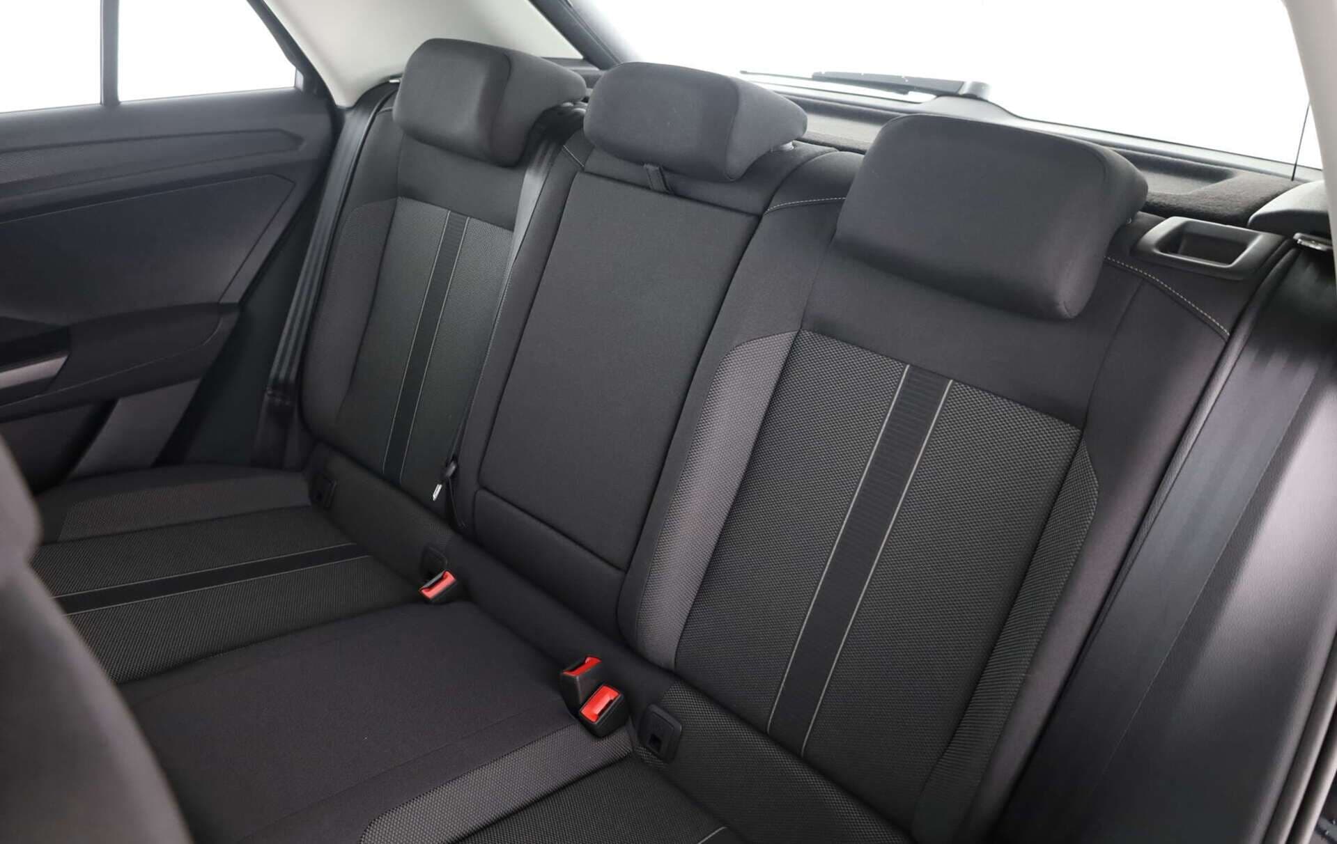 VOLKSWAGEN T-Roc, photo 9 sur 17