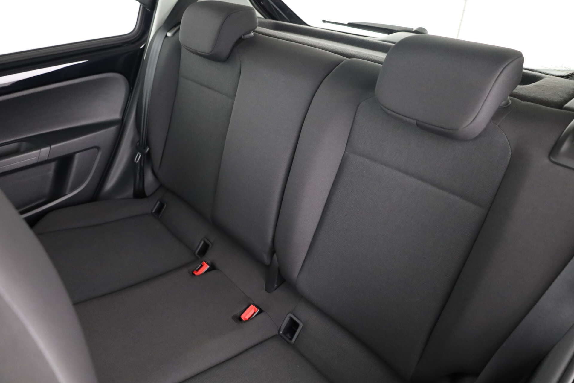 VOLKSWAGEN e-Up!, photo 12 sur 17