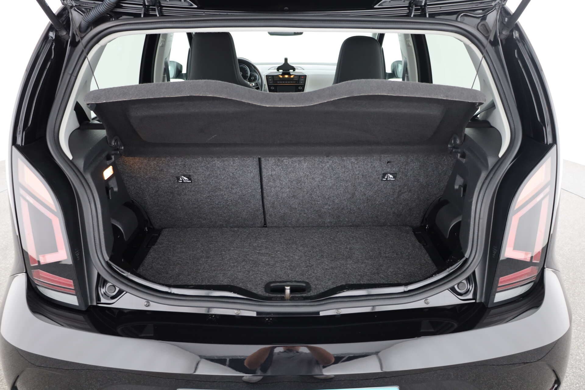 VOLKSWAGEN e-Up!, photo 13 sur 17