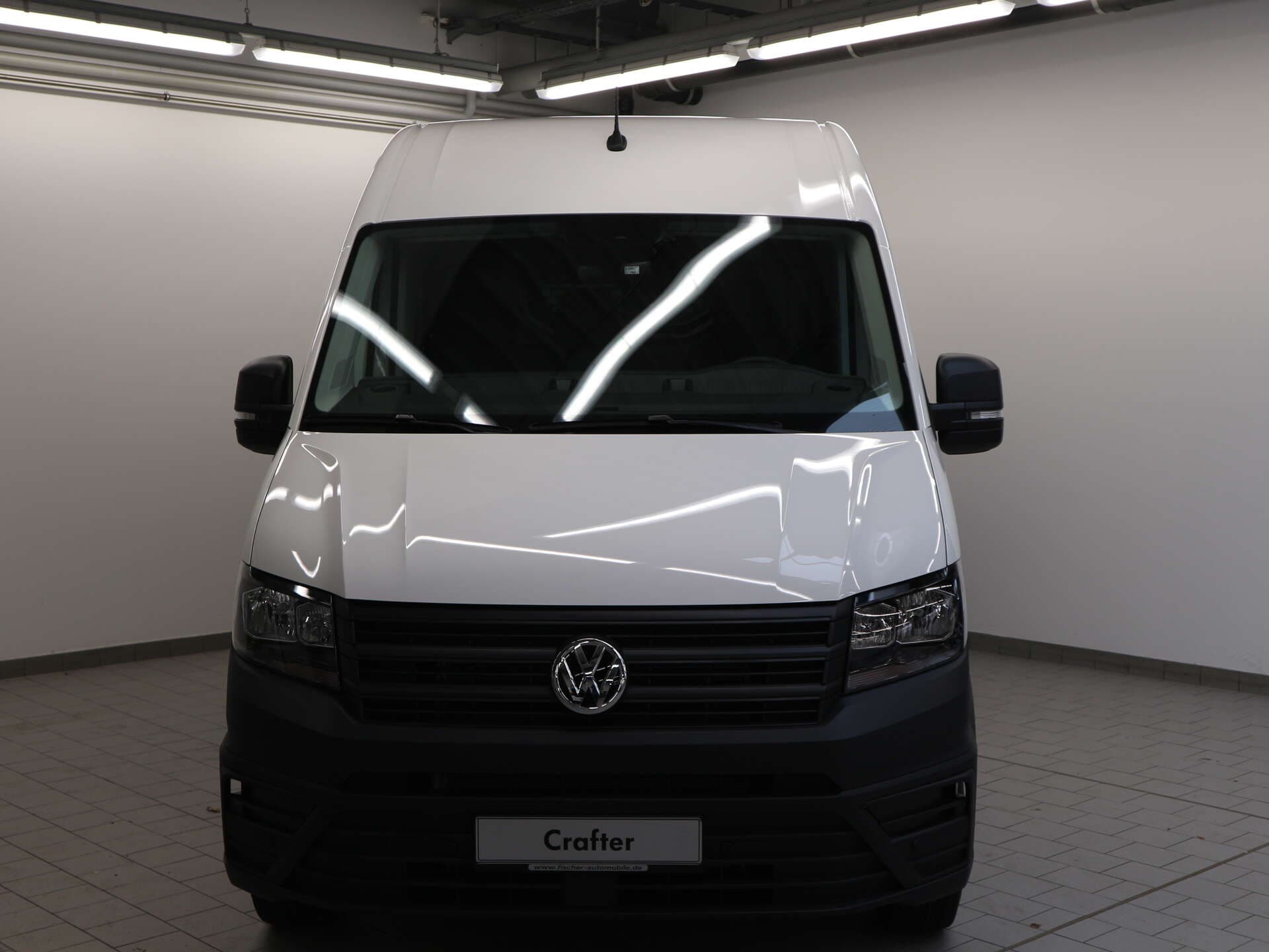 VOLKSWAGEN NUTZFAHRZEUGE Crafter 35, photo 2 sur 17