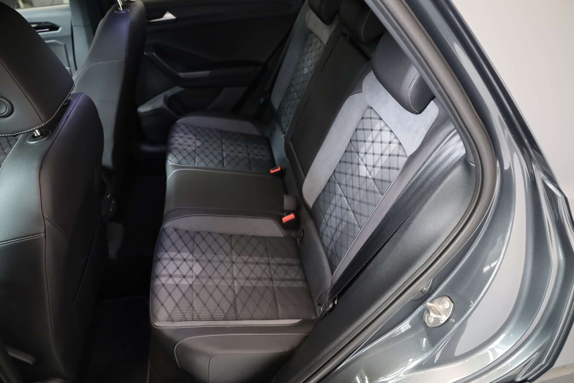 VOLKSWAGEN T-Roc, photo 14 sur 16