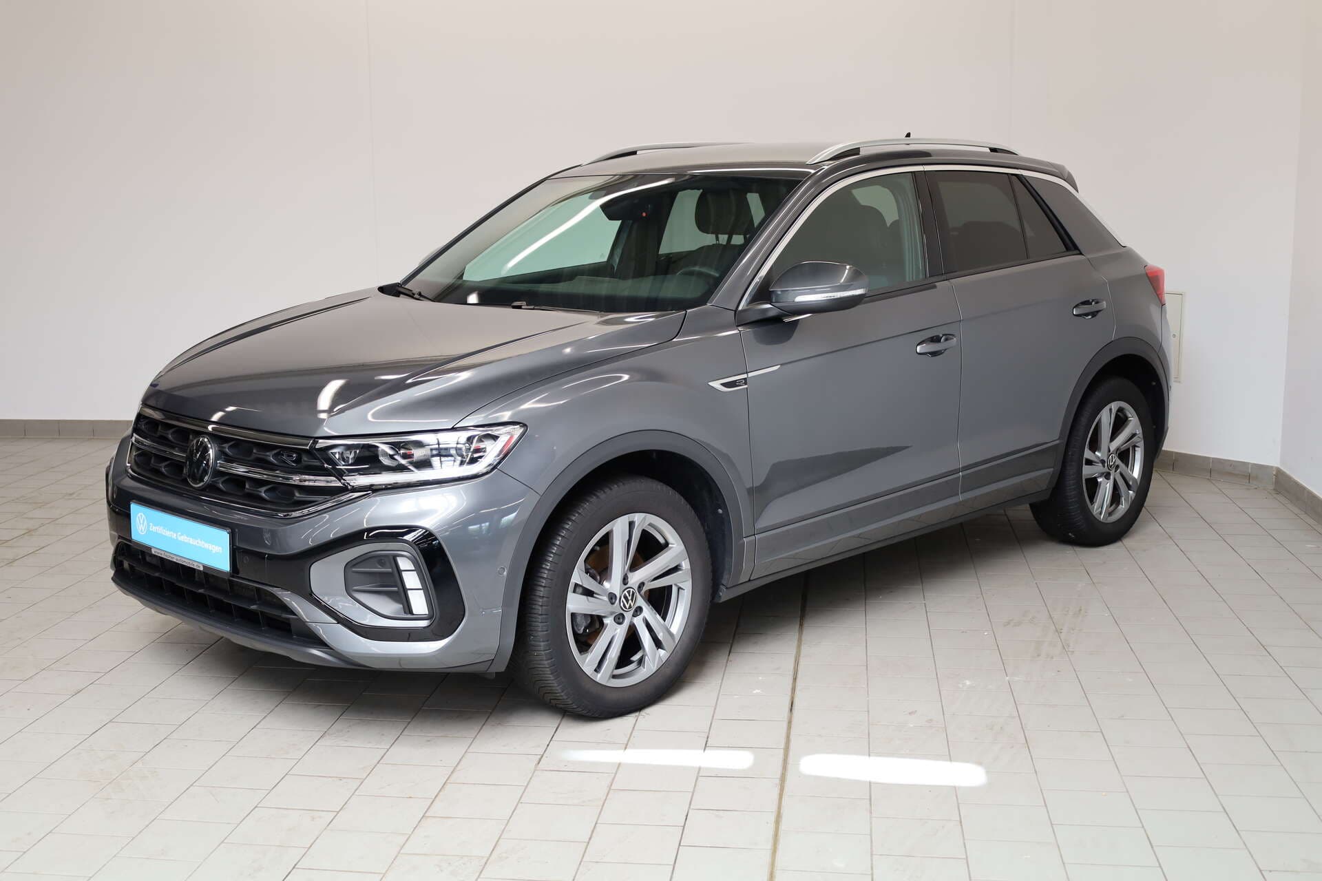 VOLKSWAGEN T-Roc, photo 1 sur 16