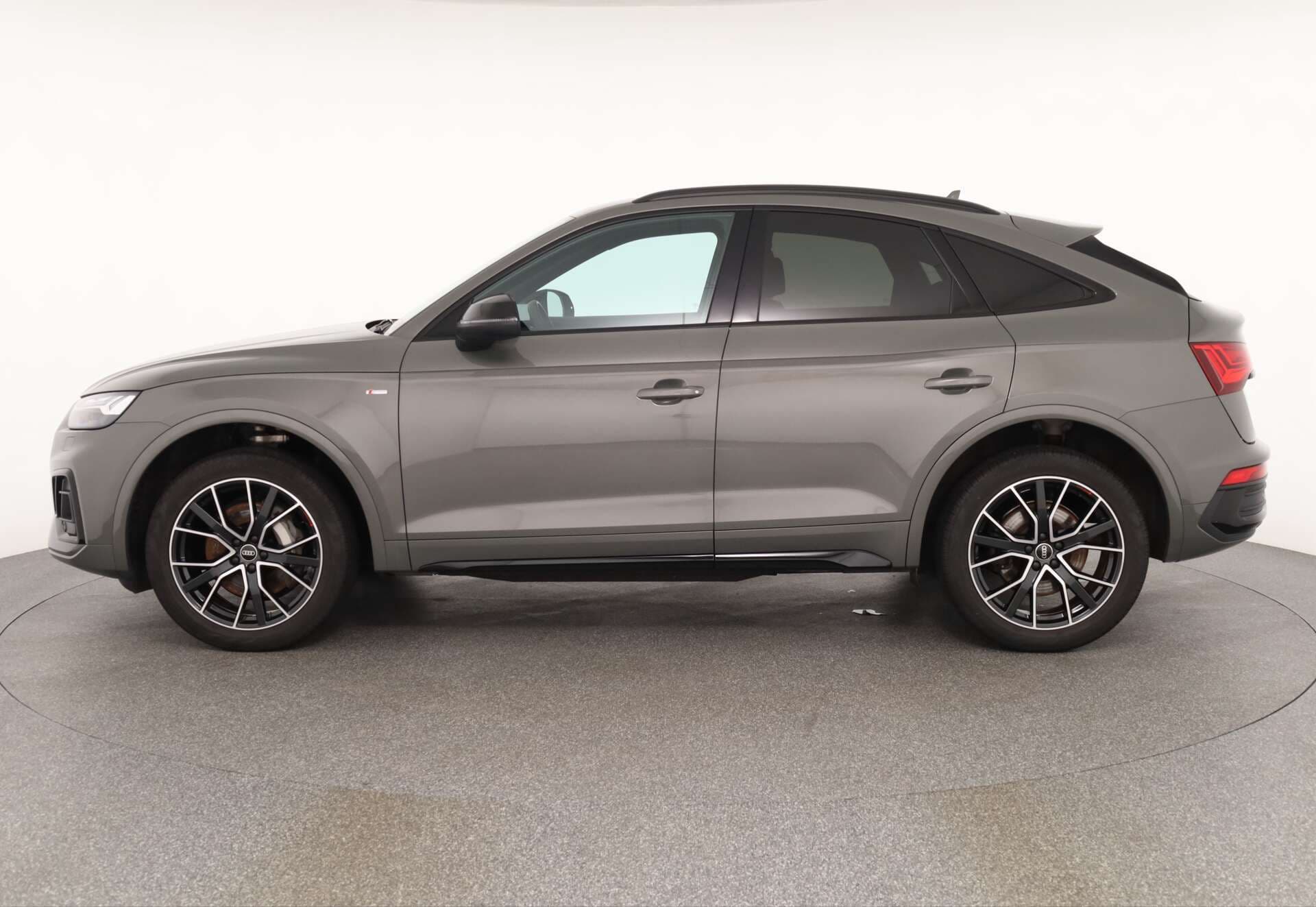 AUDI Q5 Sportback, photo 4 sur 17
