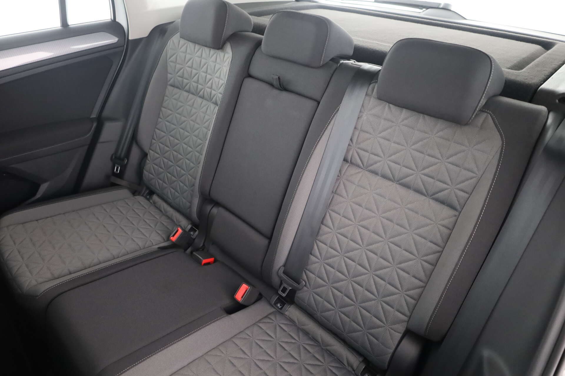 VOLKSWAGEN Tiguan, photo 12 sur 17