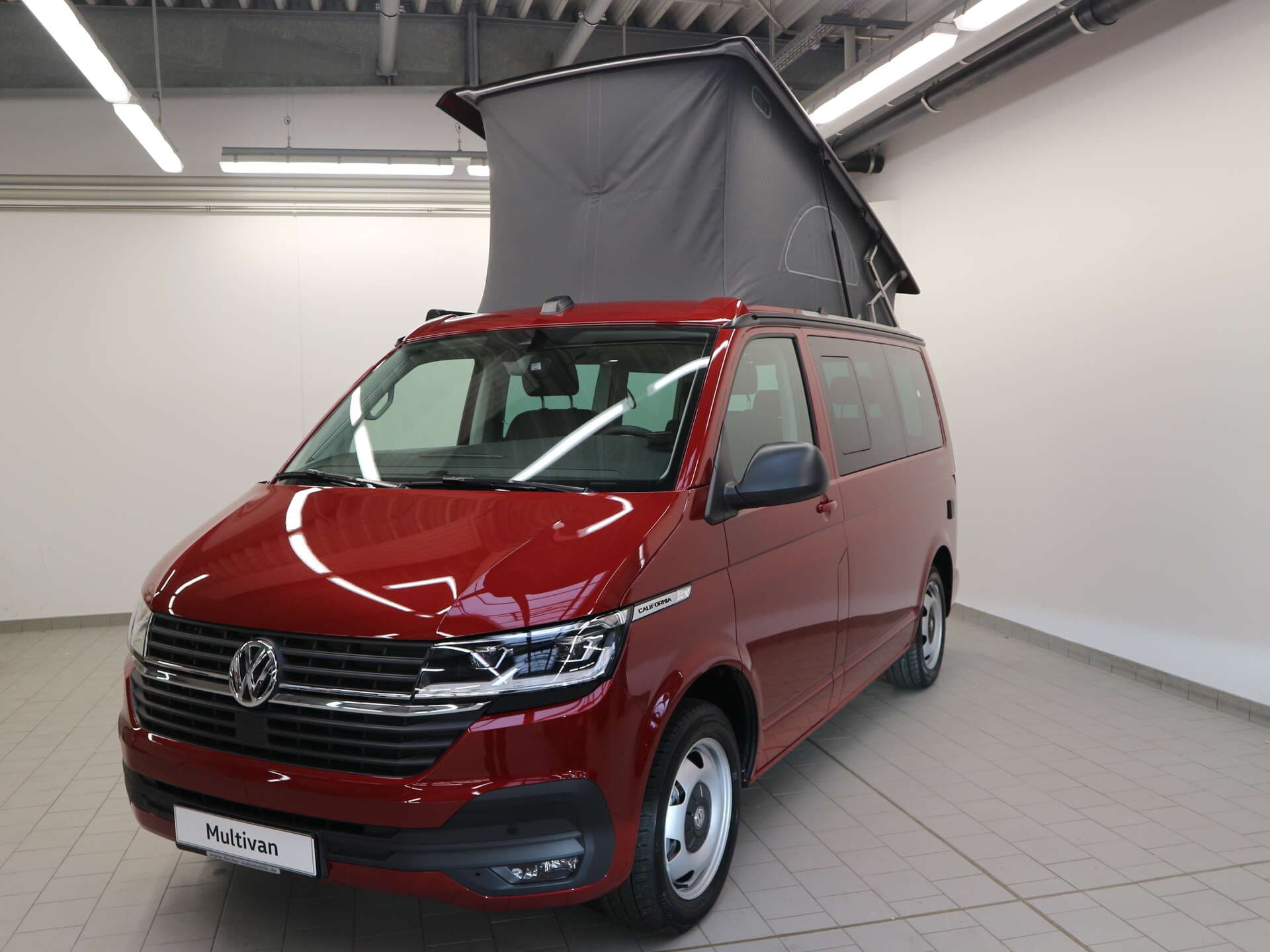VOLKSWAGEN NUTZFAHRZEUGE T6.1 California, photo 4 sur 17