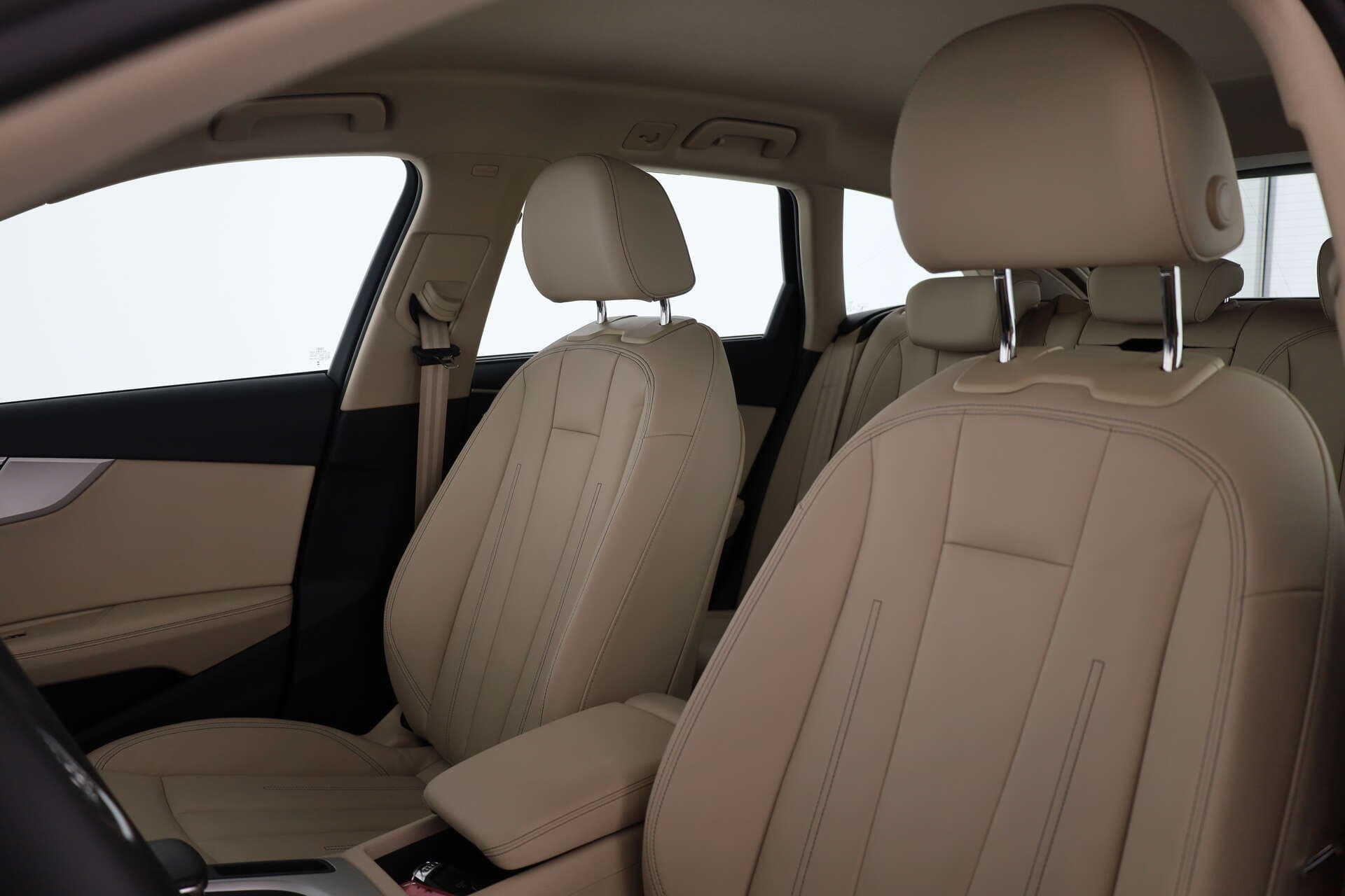 AUDI A4 Avant, photo 9 sur 17