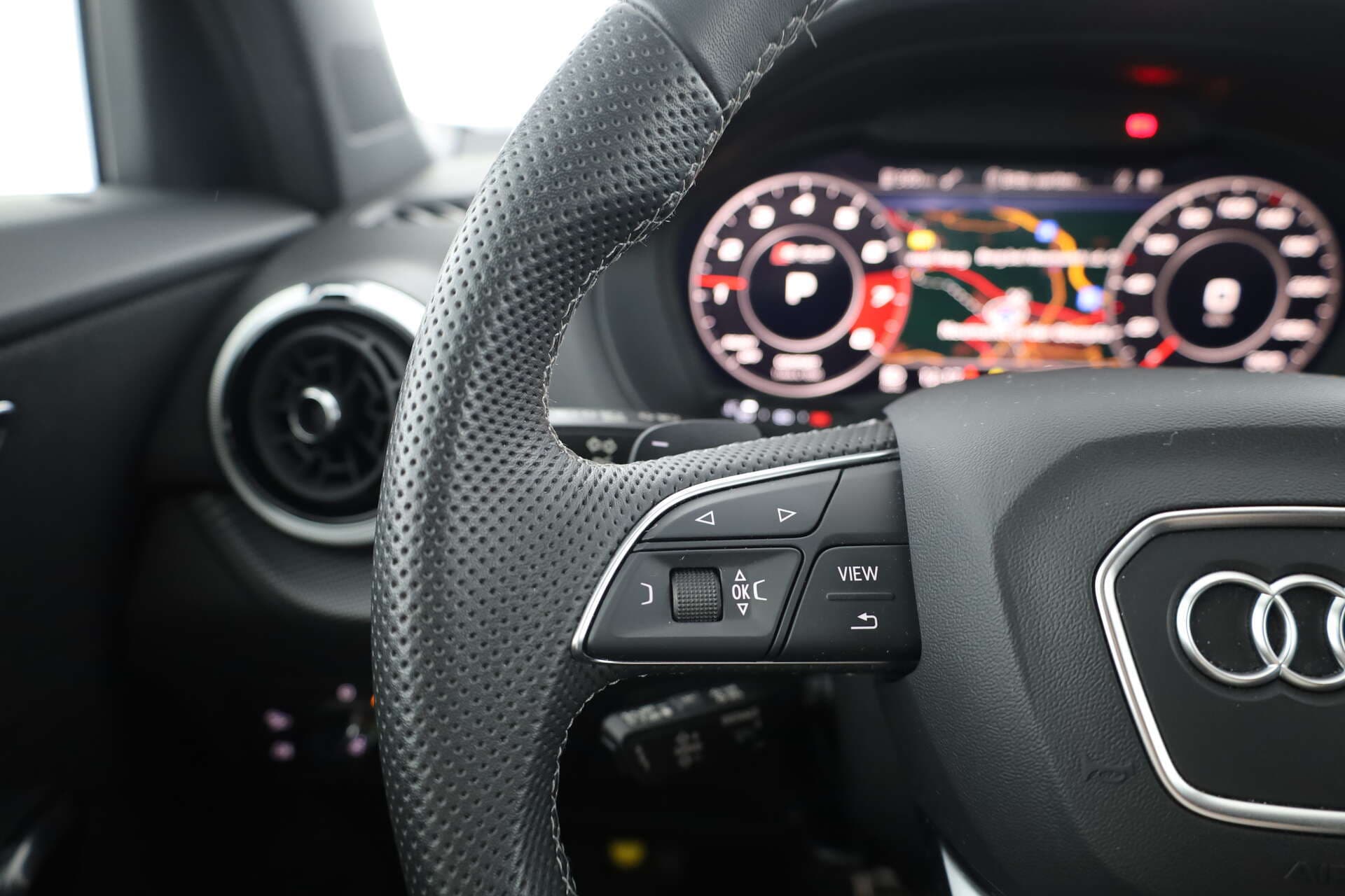 AUDI SQ2, photo 12 sur 17