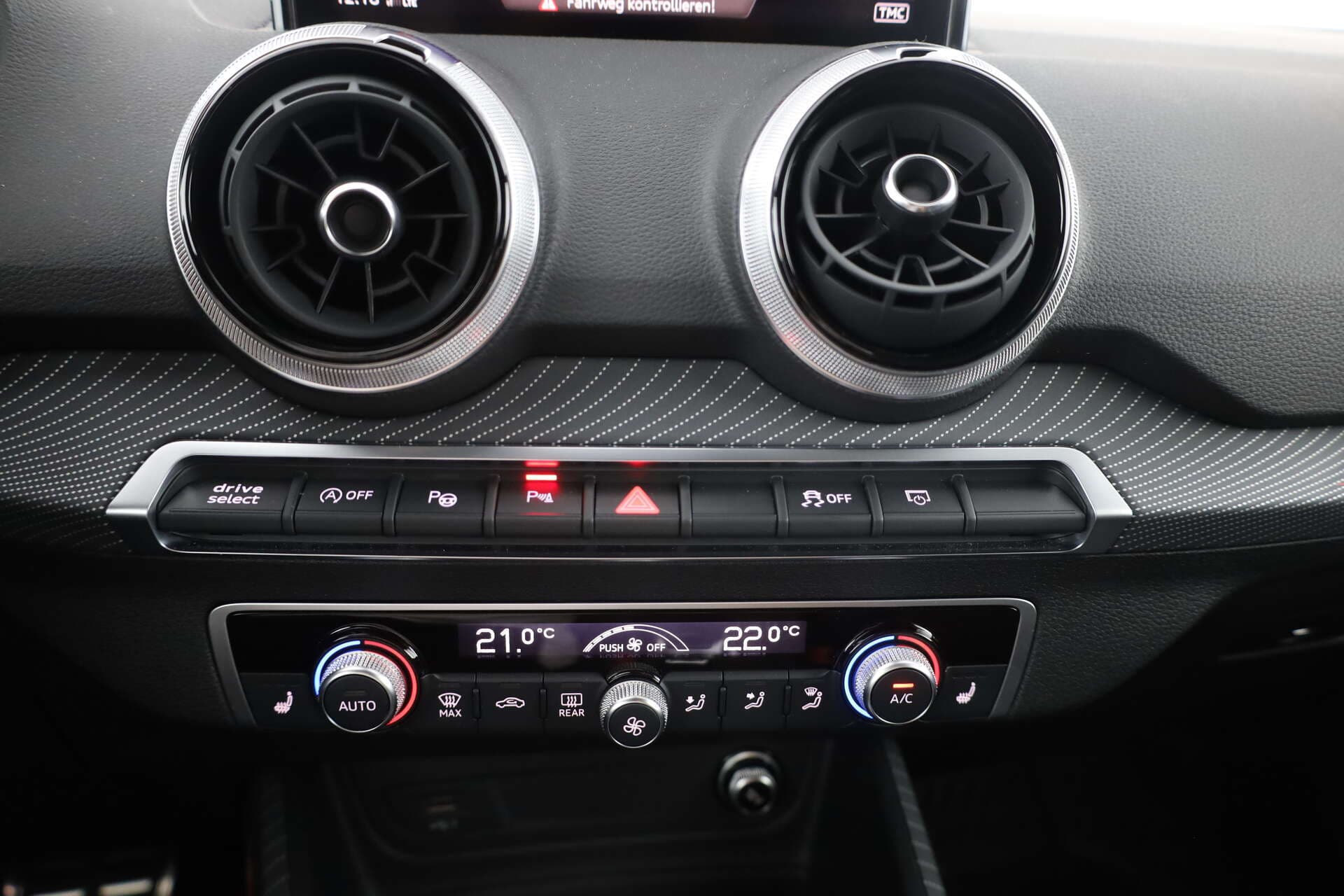 AUDI SQ2, photo 16 sur 17