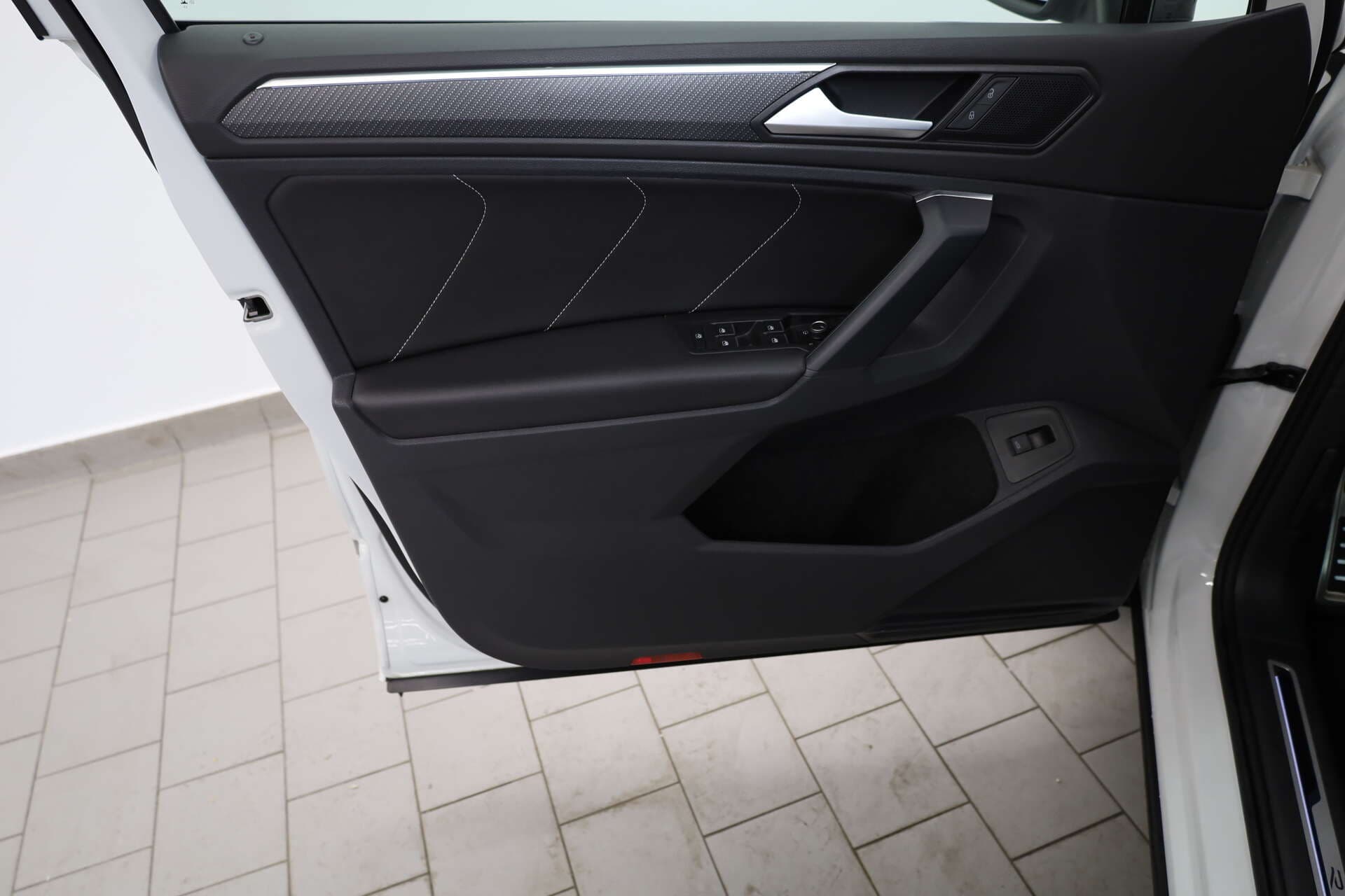 VOLKSWAGEN Tiguan, photo 13 sur 17