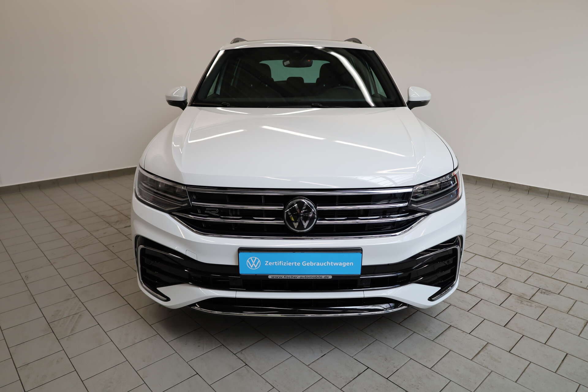 VOLKSWAGEN Tiguan, photo 2 sur 17