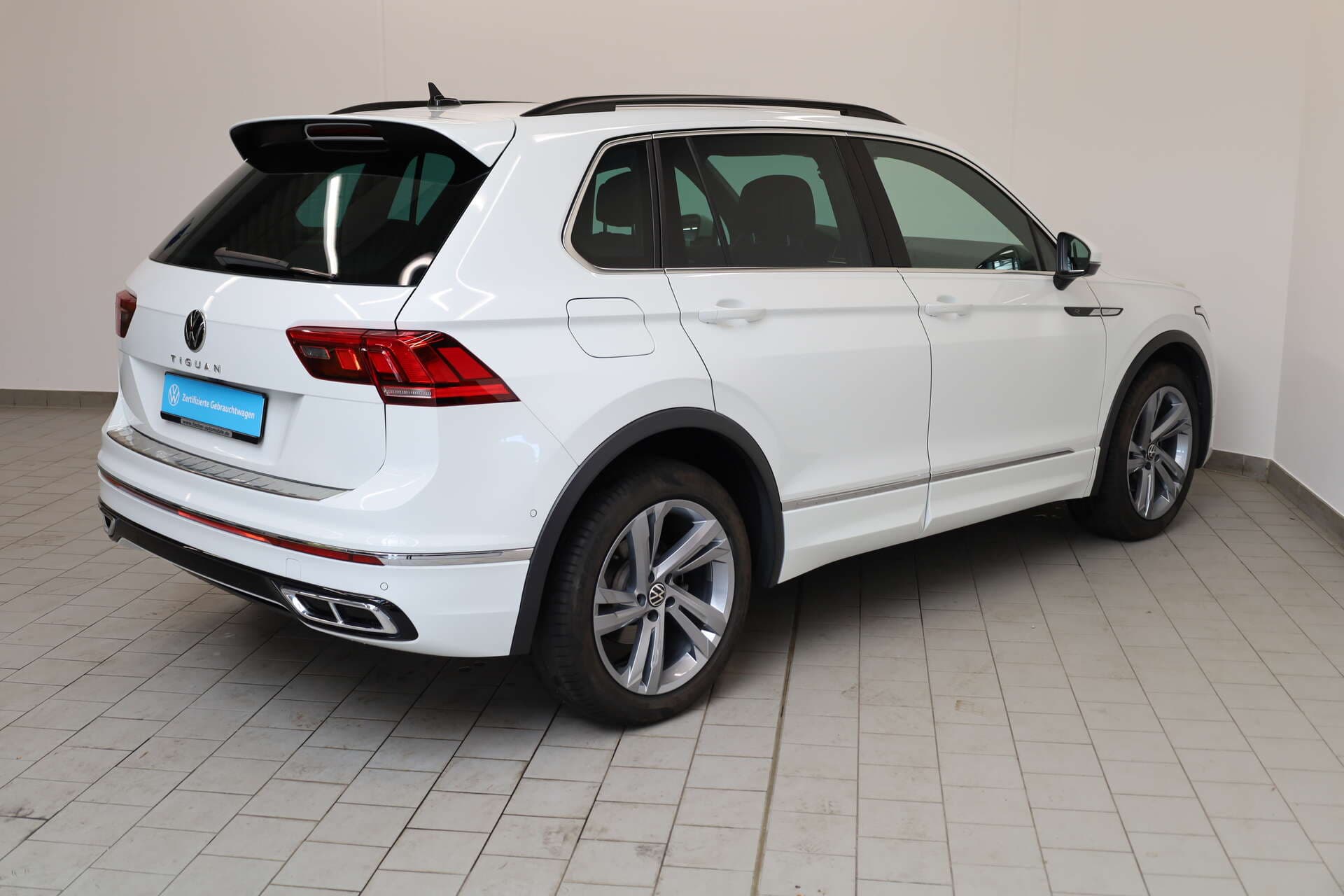 VOLKSWAGEN Tiguan, photo 3 sur 17