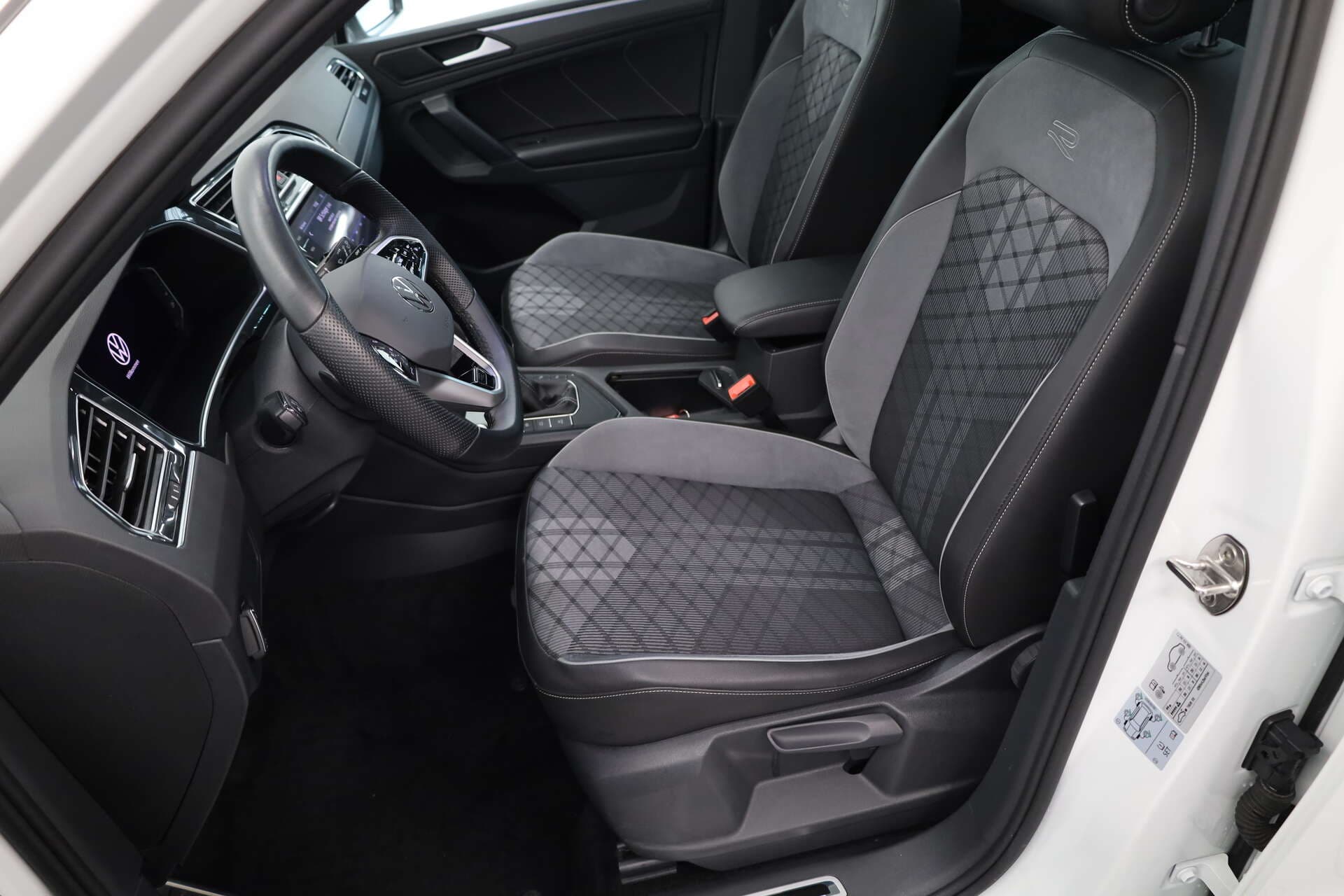 VOLKSWAGEN Tiguan, photo 5 sur 17