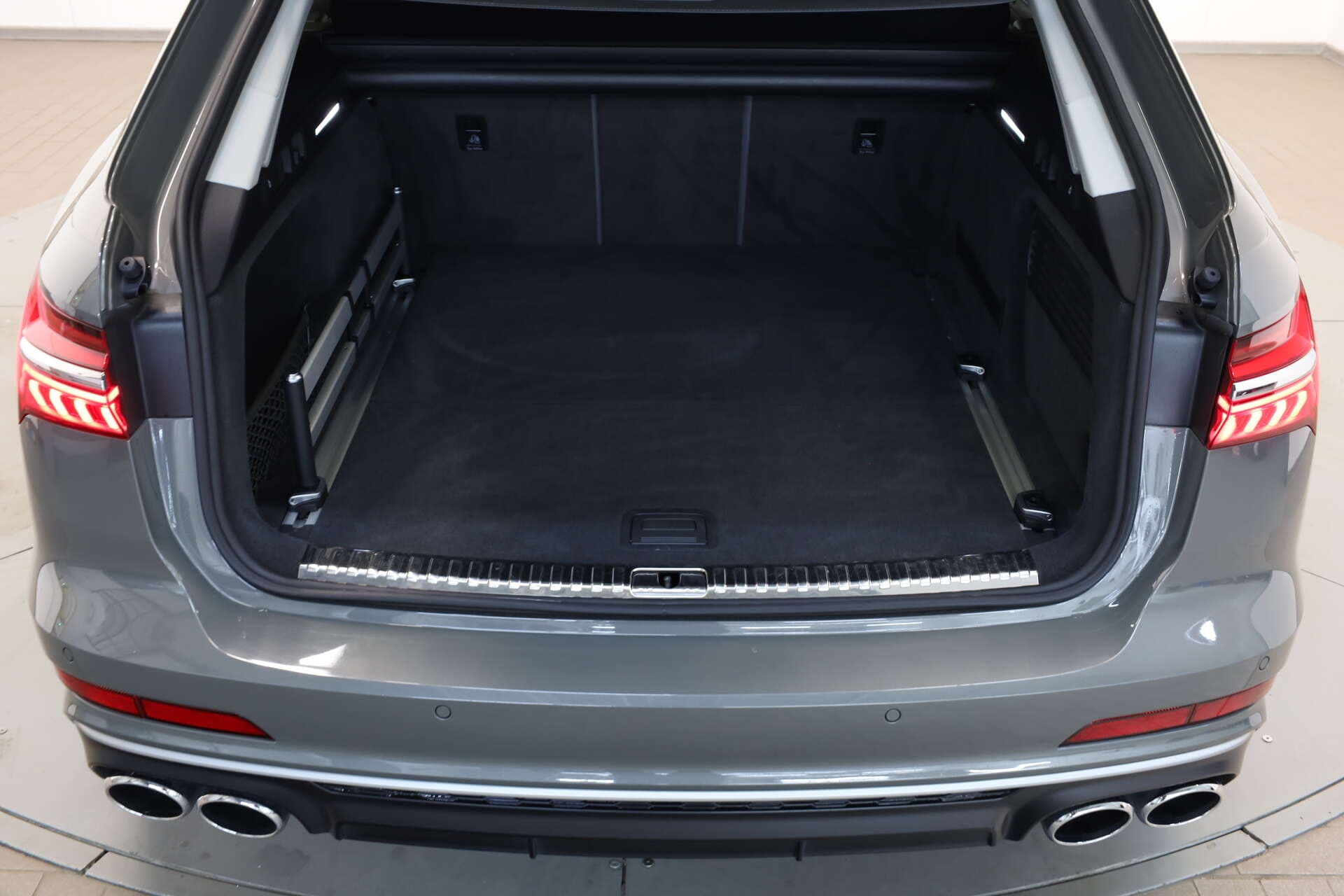 AUDI S6 Avant, photo 11 sur 17