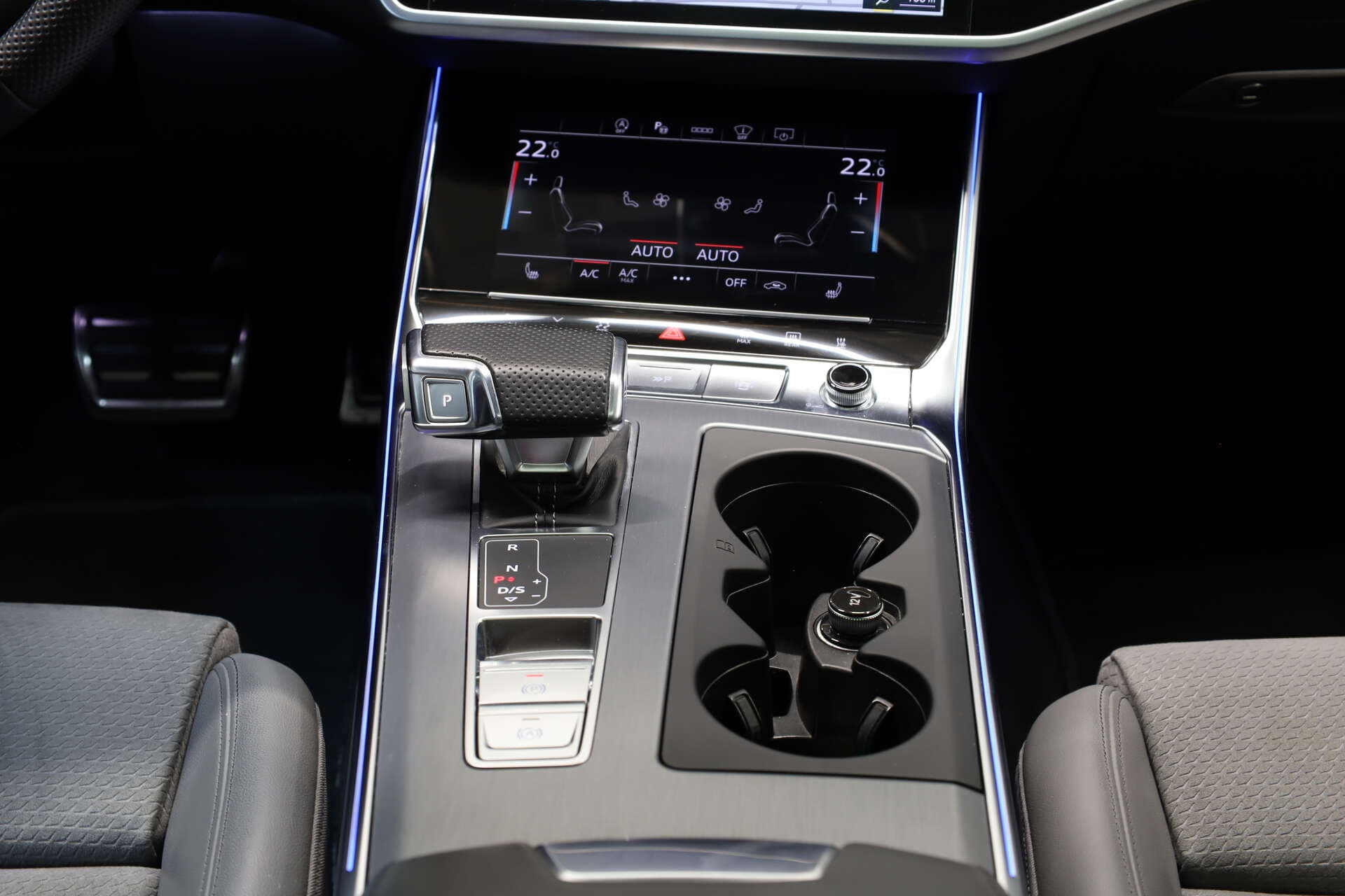 AUDI S6 Avant, photo 17 sur 17