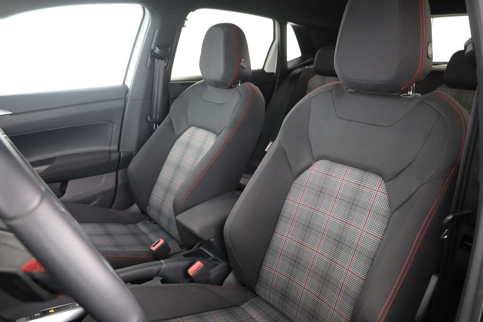 VOLKSWAGEN Polo, photo 9 sur 17