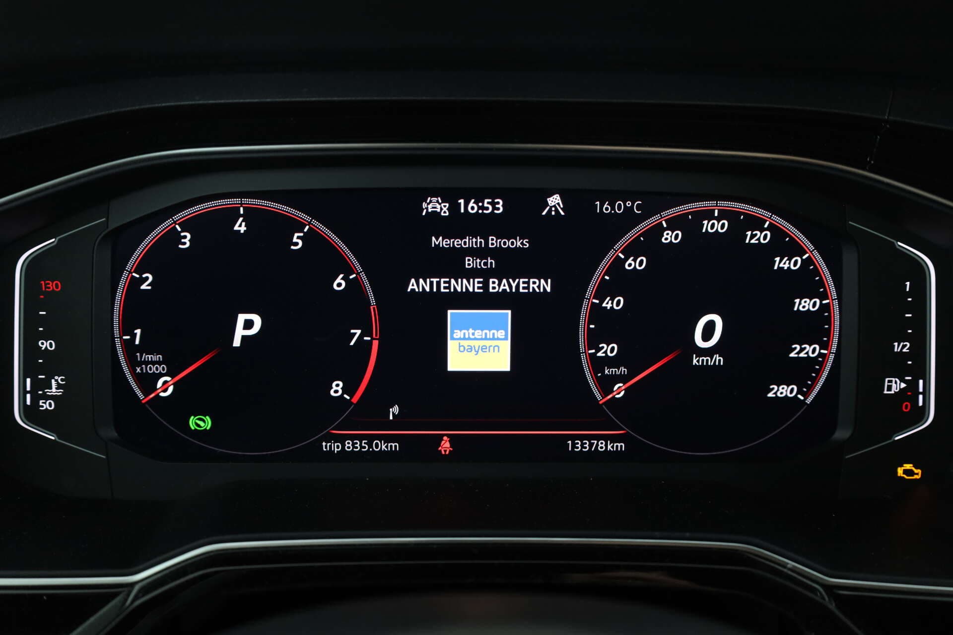 VOLKSWAGEN Polo, photo 12 sur 17