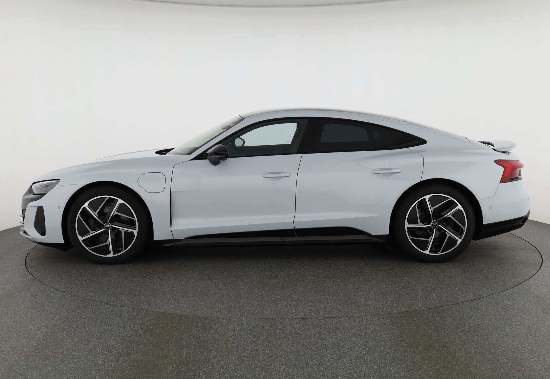 AUDI e-tron GT, photo 4 sur 17