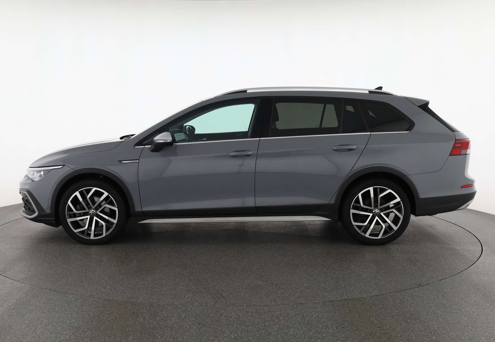 VOLKSWAGEN Golf Variant, photo 4 sur 17