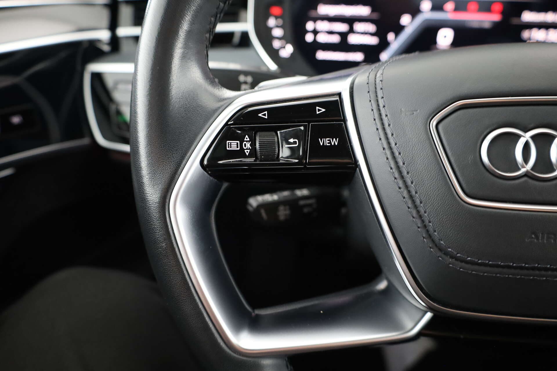 AUDI A8, photo 14 sur 17