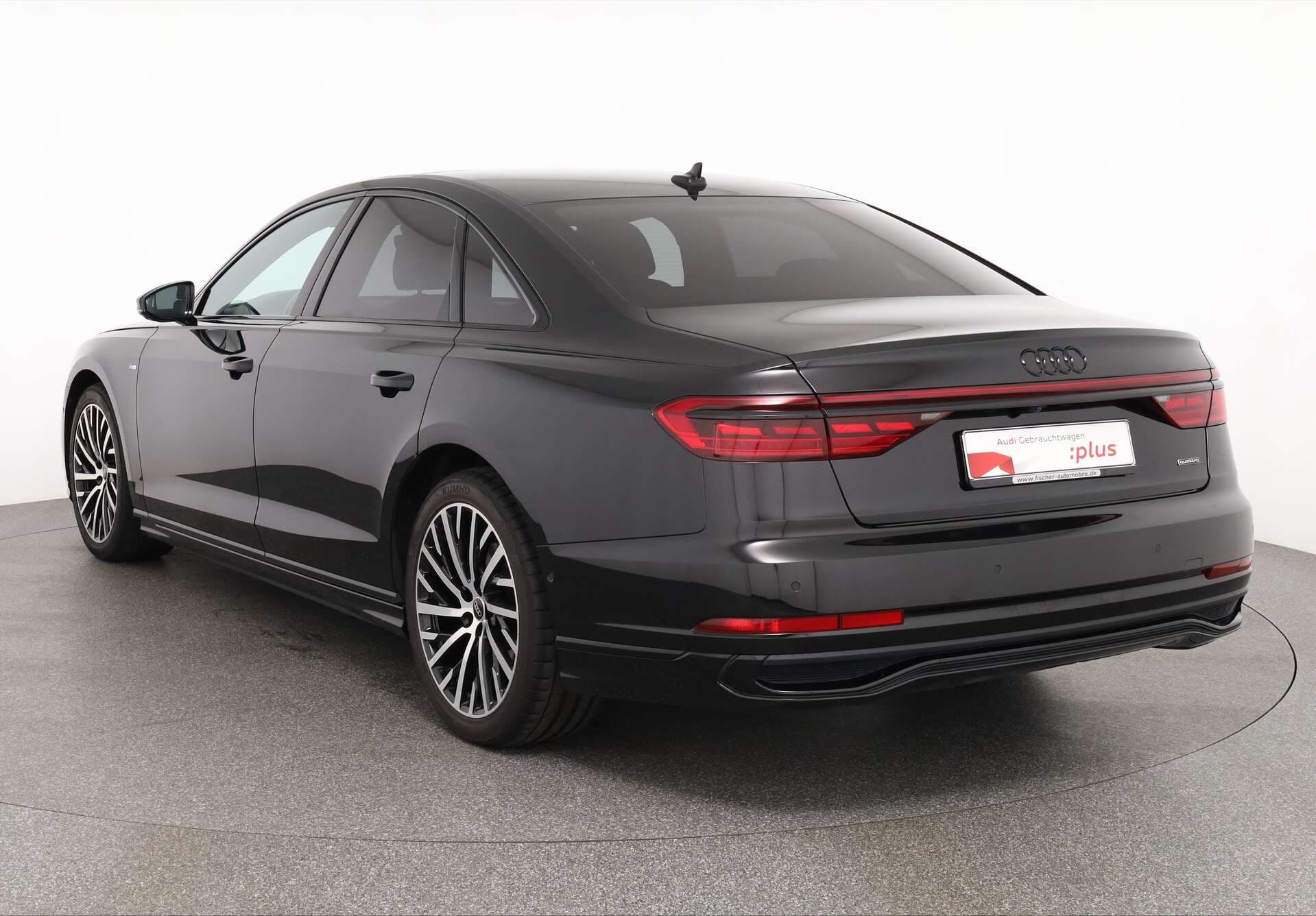 AUDI A8, photo 3 sur 17
