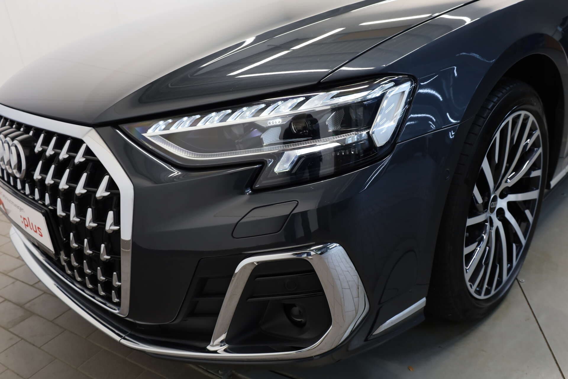 AUDI A8, photo 6 sur 17