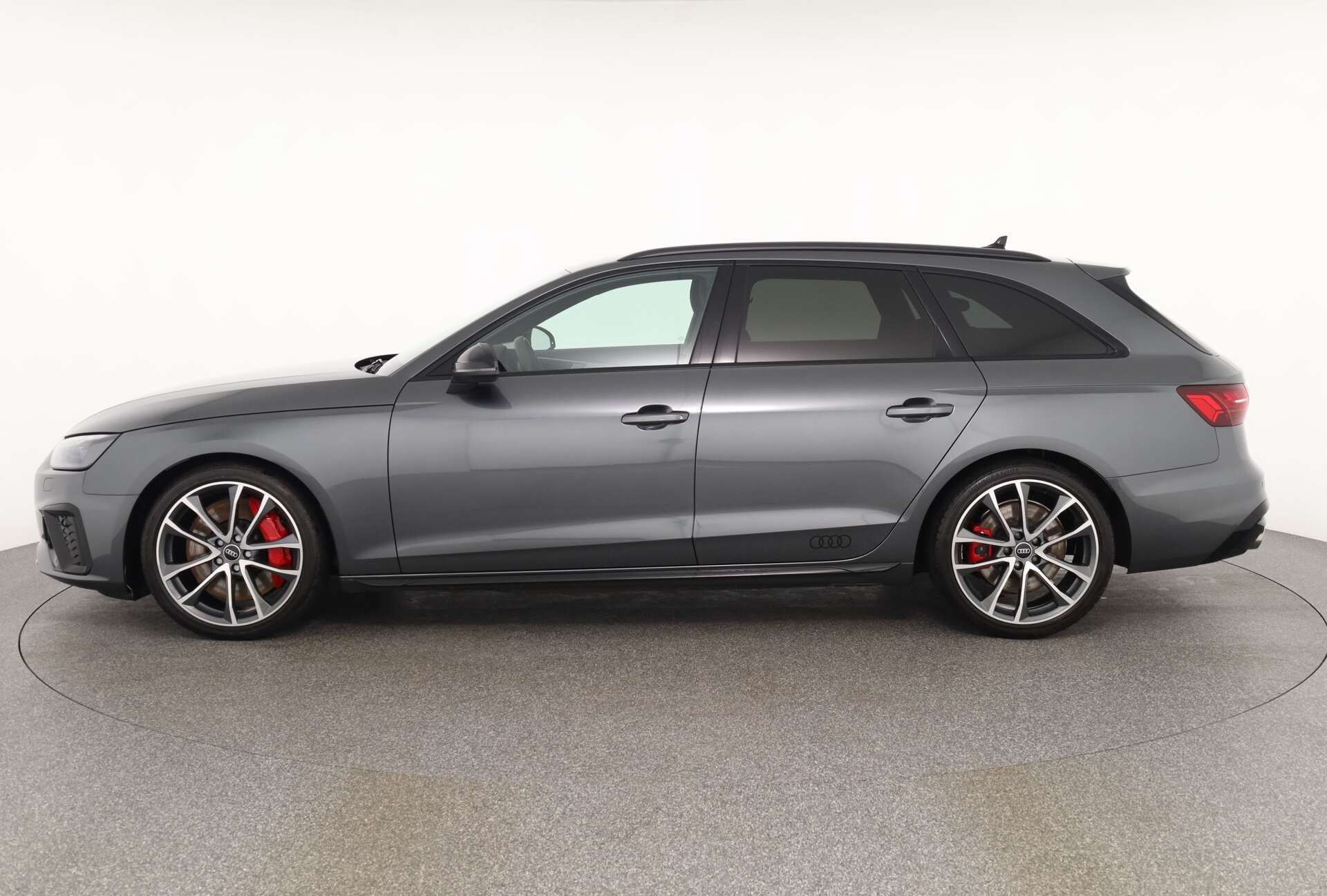 AUDI S4 Avant, photo 4 sur 17