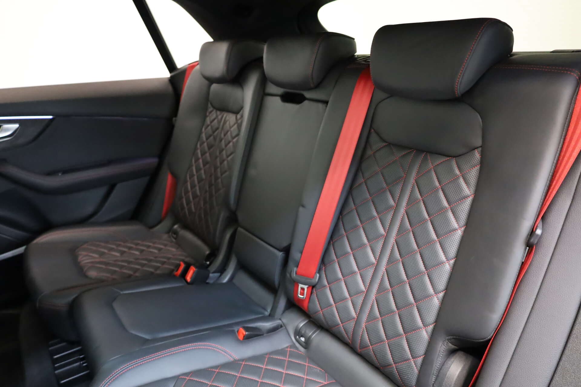AUDI Q8, photo 10 sur 17