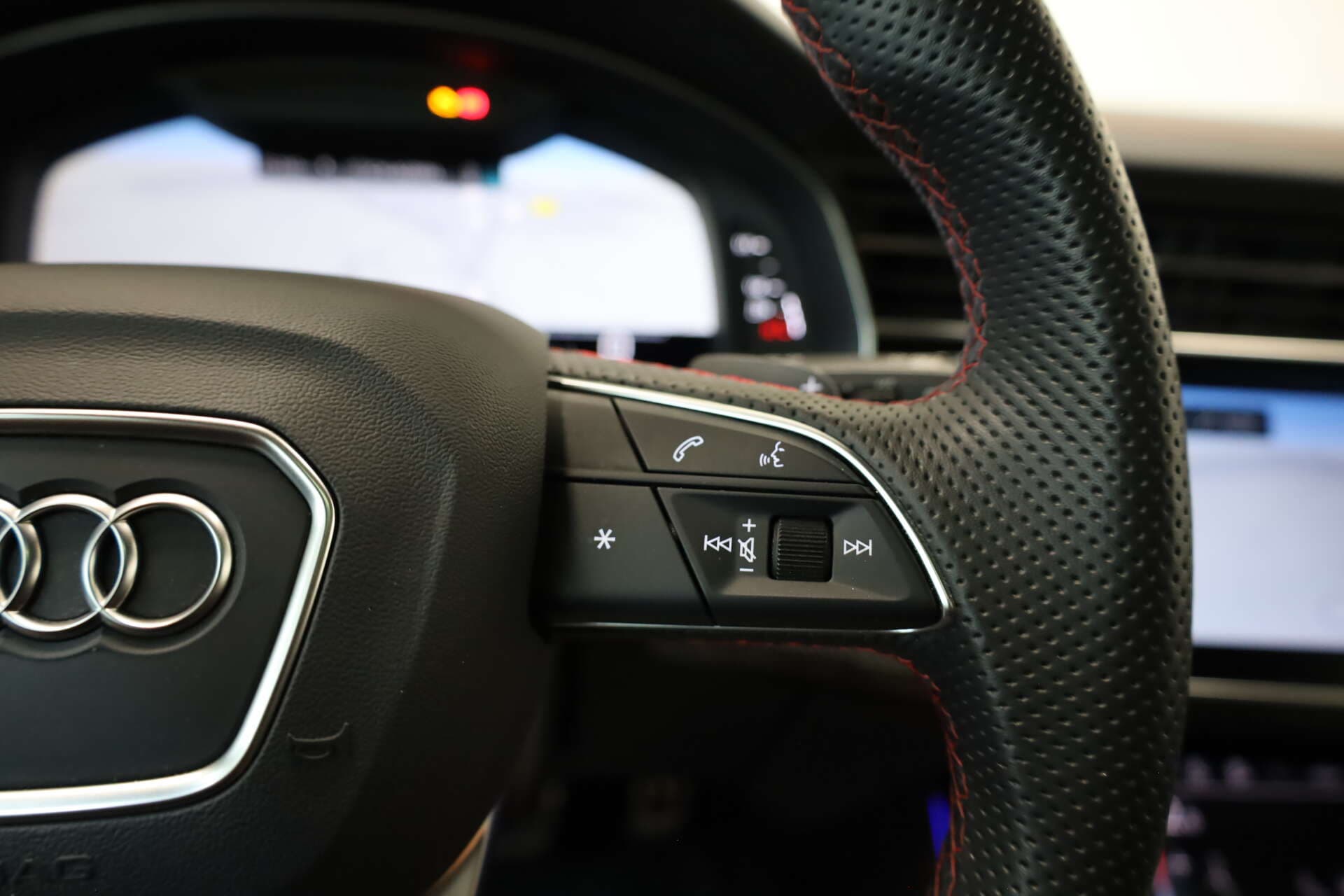 AUDI Q8, photo 14 sur 17