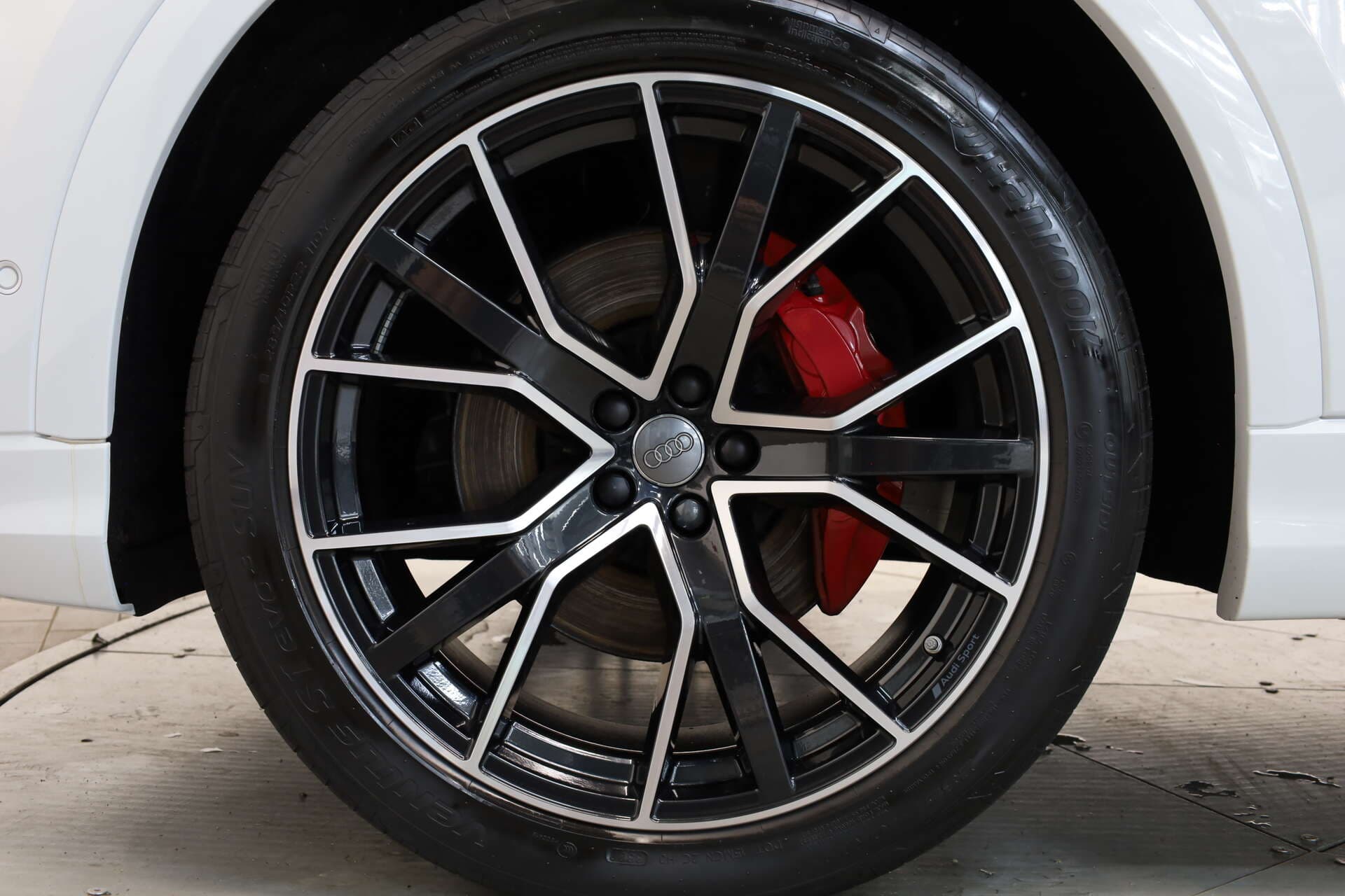 AUDI Q8, photo 7 sur 17