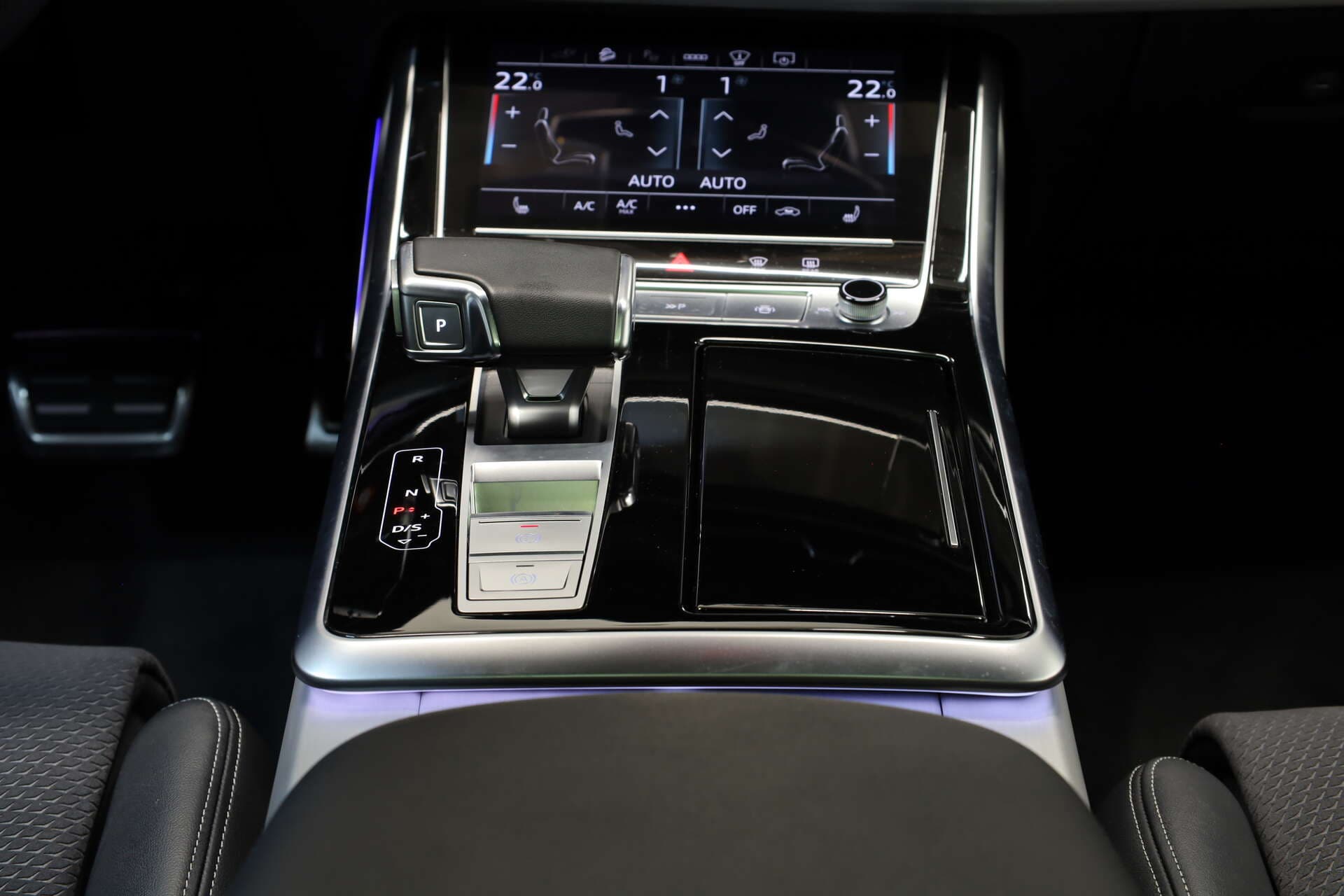 AUDI Q8, photo 17 sur 17